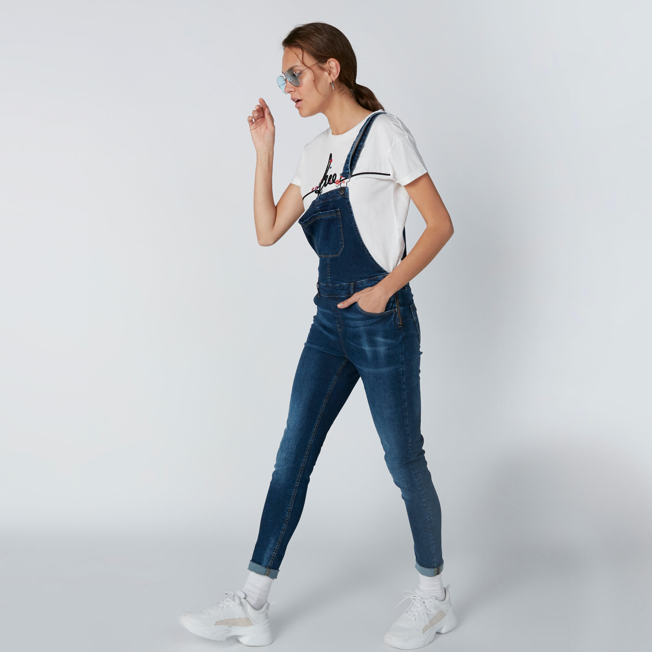 دنغري طويل من الدينم بجيوب-women-clothing-bottoms-jeans-image-1
