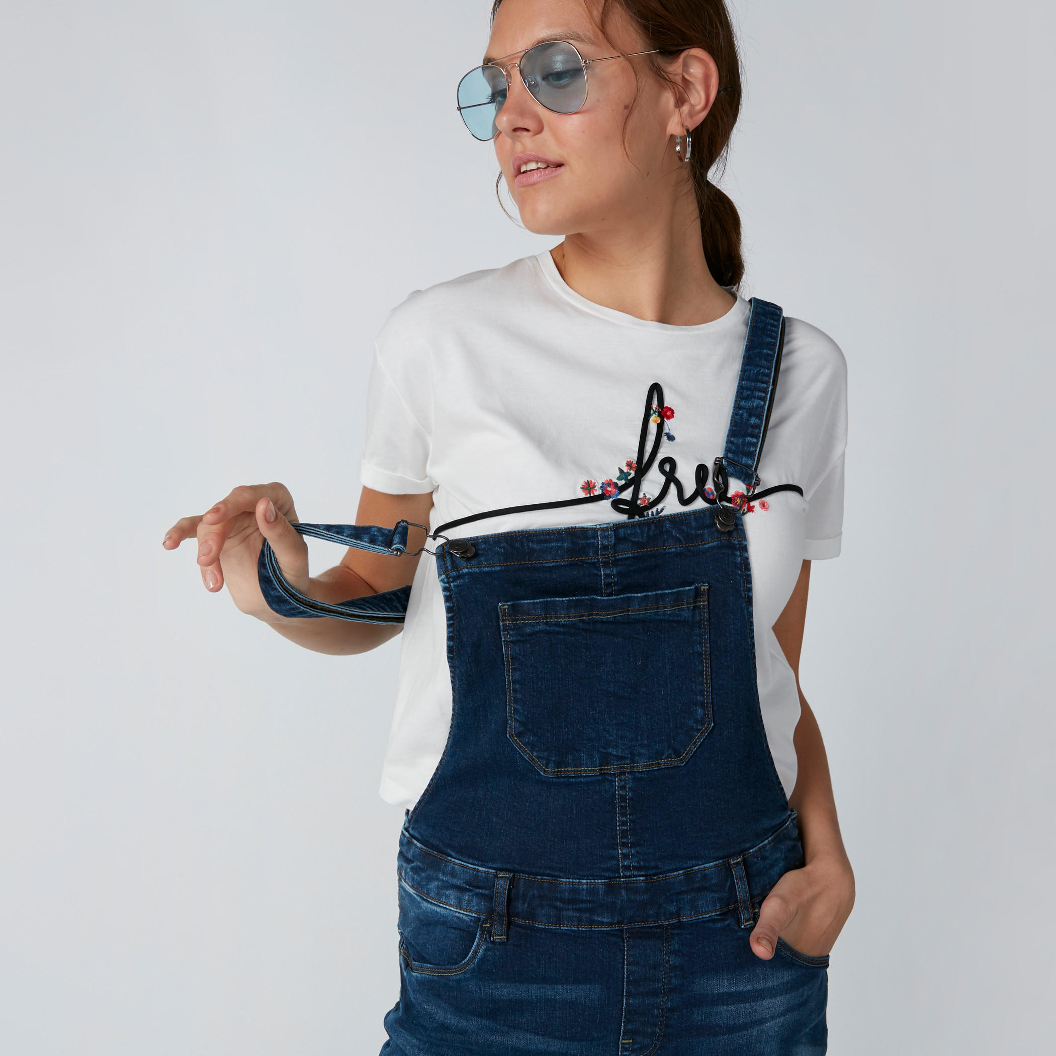 دنغري طويل من الدينم بجيوب-women-clothing-bottoms-jeans-image-3