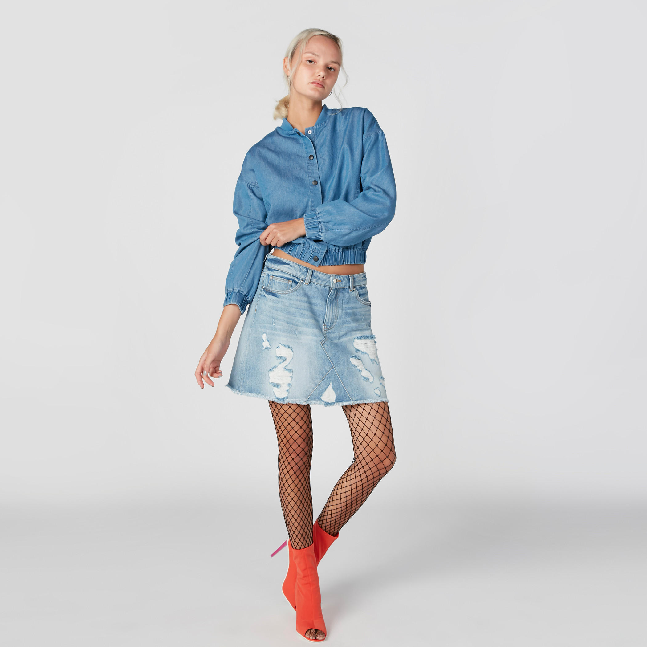 جاكيت قصير بأكمام طويلة وأزرار-women-winterwear-coatsandjackets-jackets-image-2
