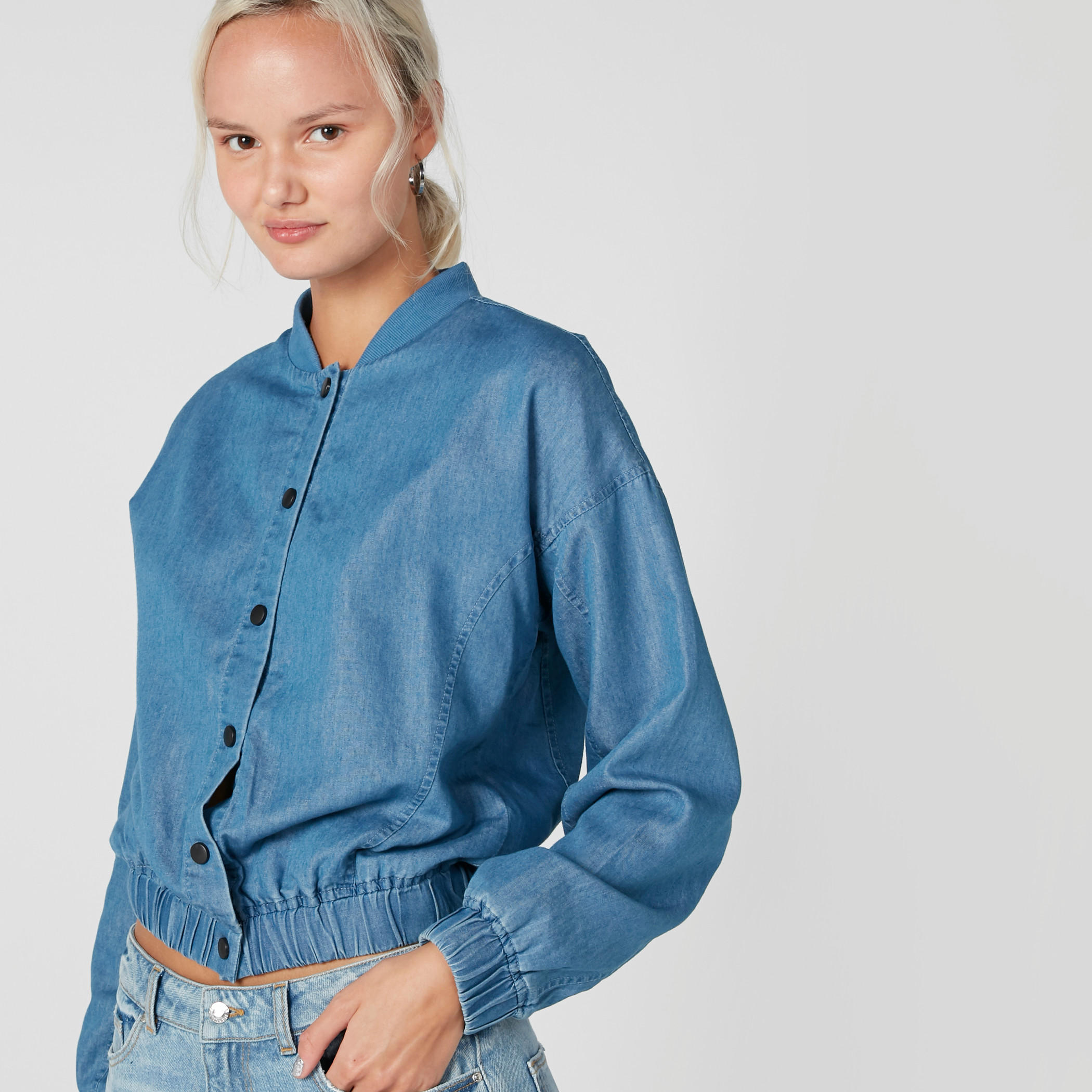 جاكيت قصير بأكمام طويلة وأزرار-women-winterwear-coatsandjackets-jackets-image-1