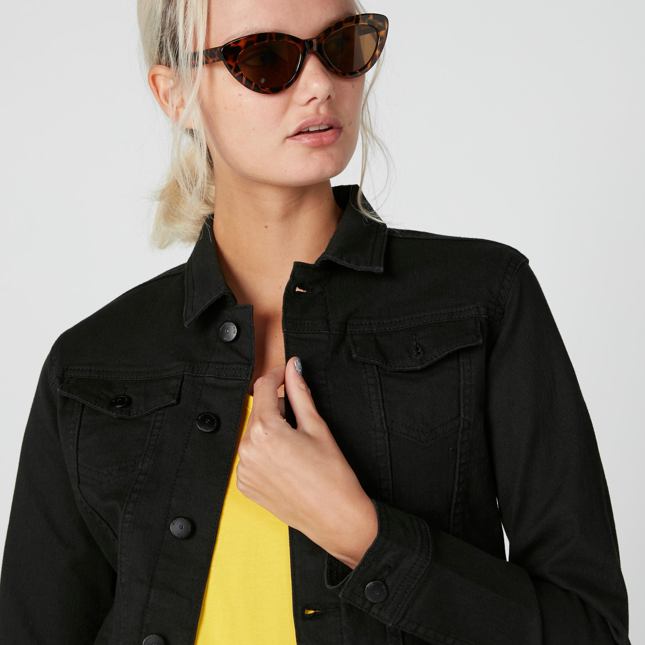 Pocket Detail Denim Jacket with Button Closure-women-winterwear-coatsandjackets-jackets-image-3