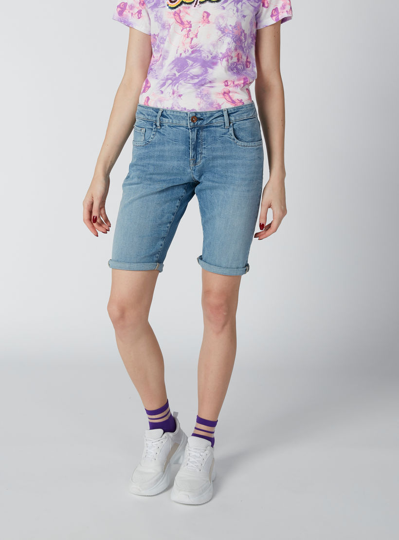 شورت دينم بجيوب-women-clothing-bottoms-shorts-image-2