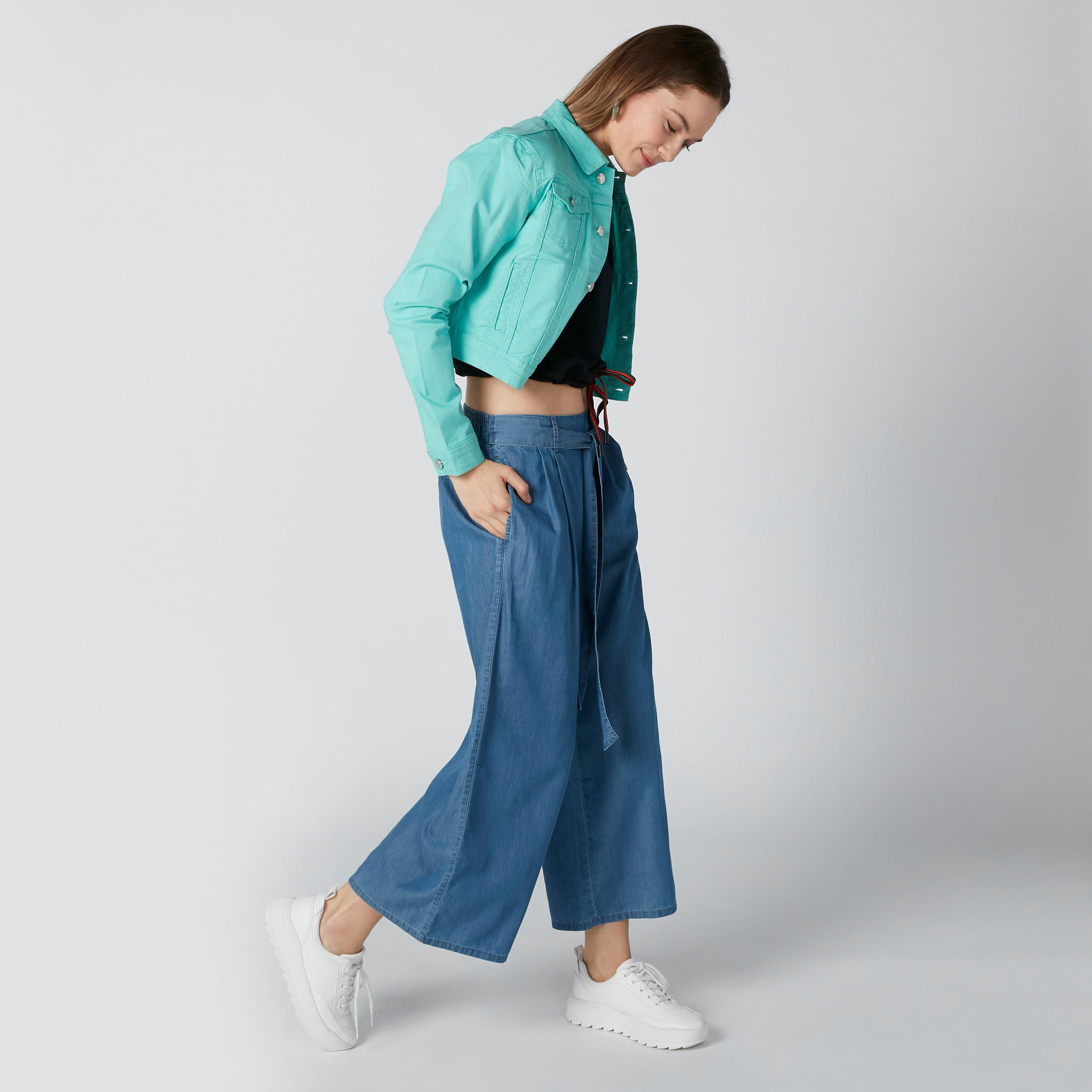 بنطلون بالازو مستدام دينم بحزام وجيوب -women-clothing-bottoms-jeans-image-3