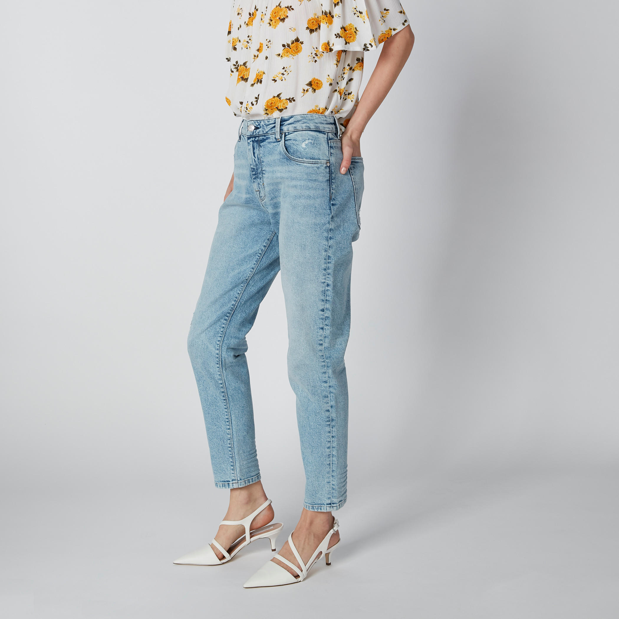 Distressed Full Length Jeans in Slim Fit with Pocket Detail-women-clothing-bottoms-jeans-image-4