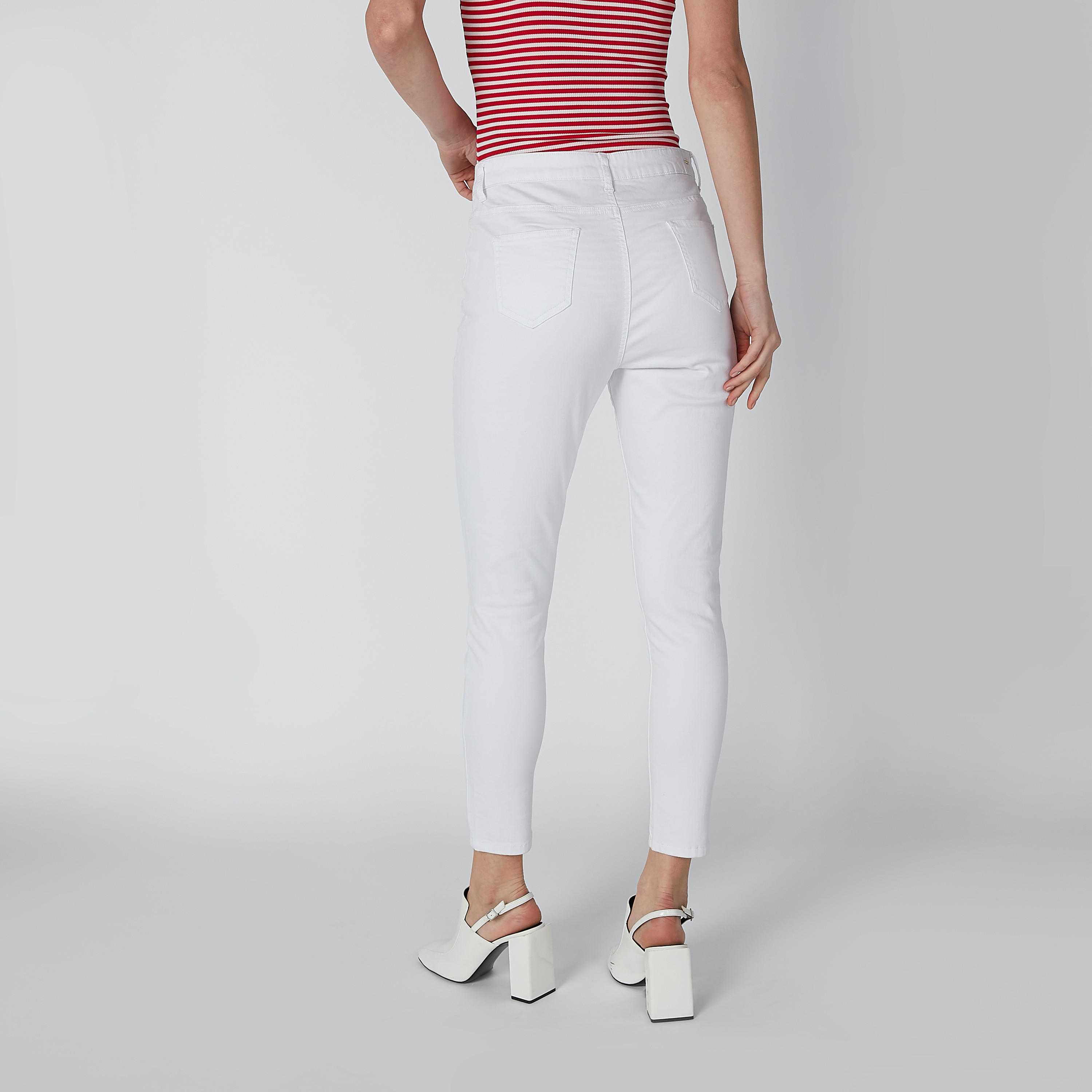 بنطلون جينز مستدام سكيني بخصر مرتفع -women-clothing-bottoms-jeans-image-18