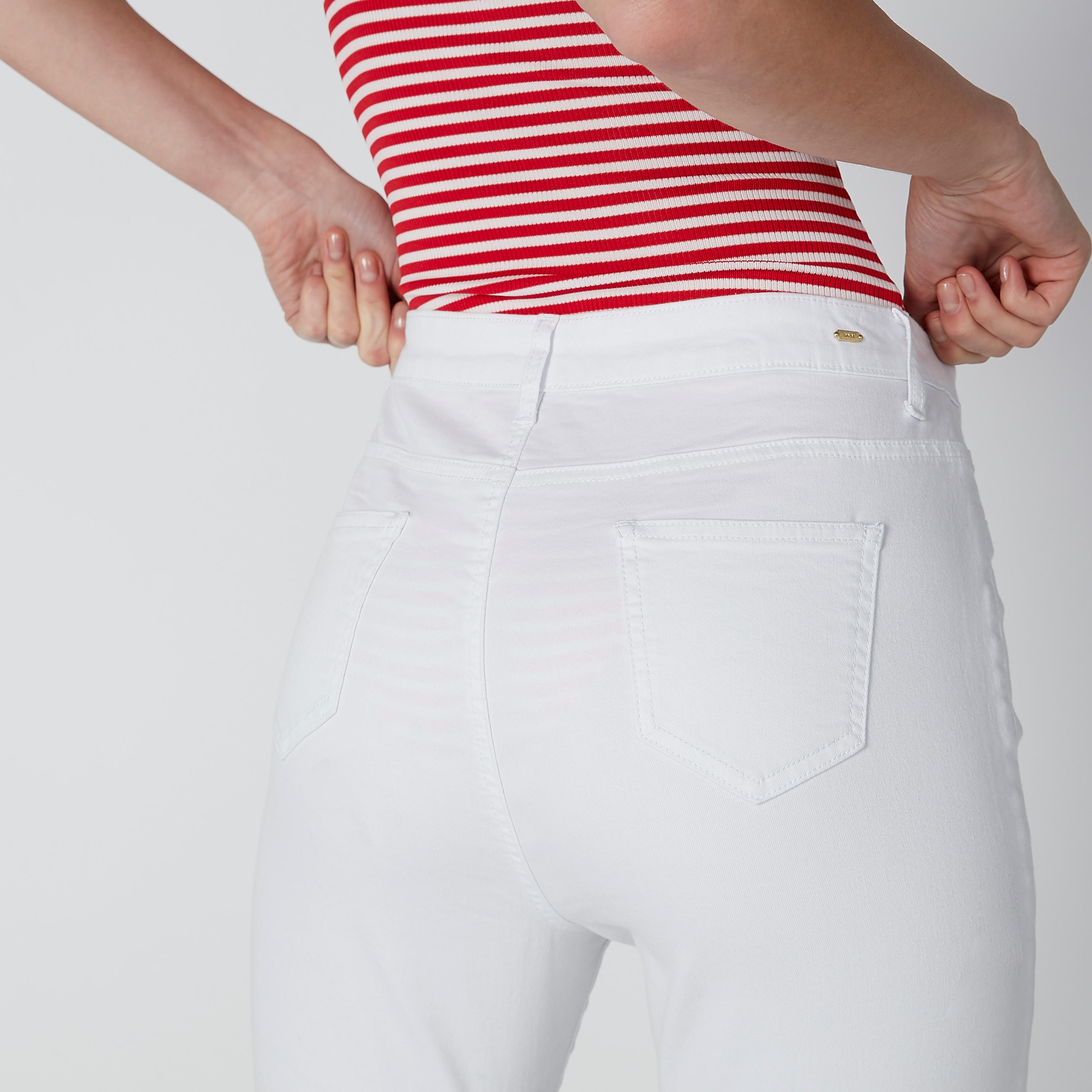 بنطلون جينز مستدام سكيني بخصر مرتفع -women-clothing-bottoms-jeans-image-20
