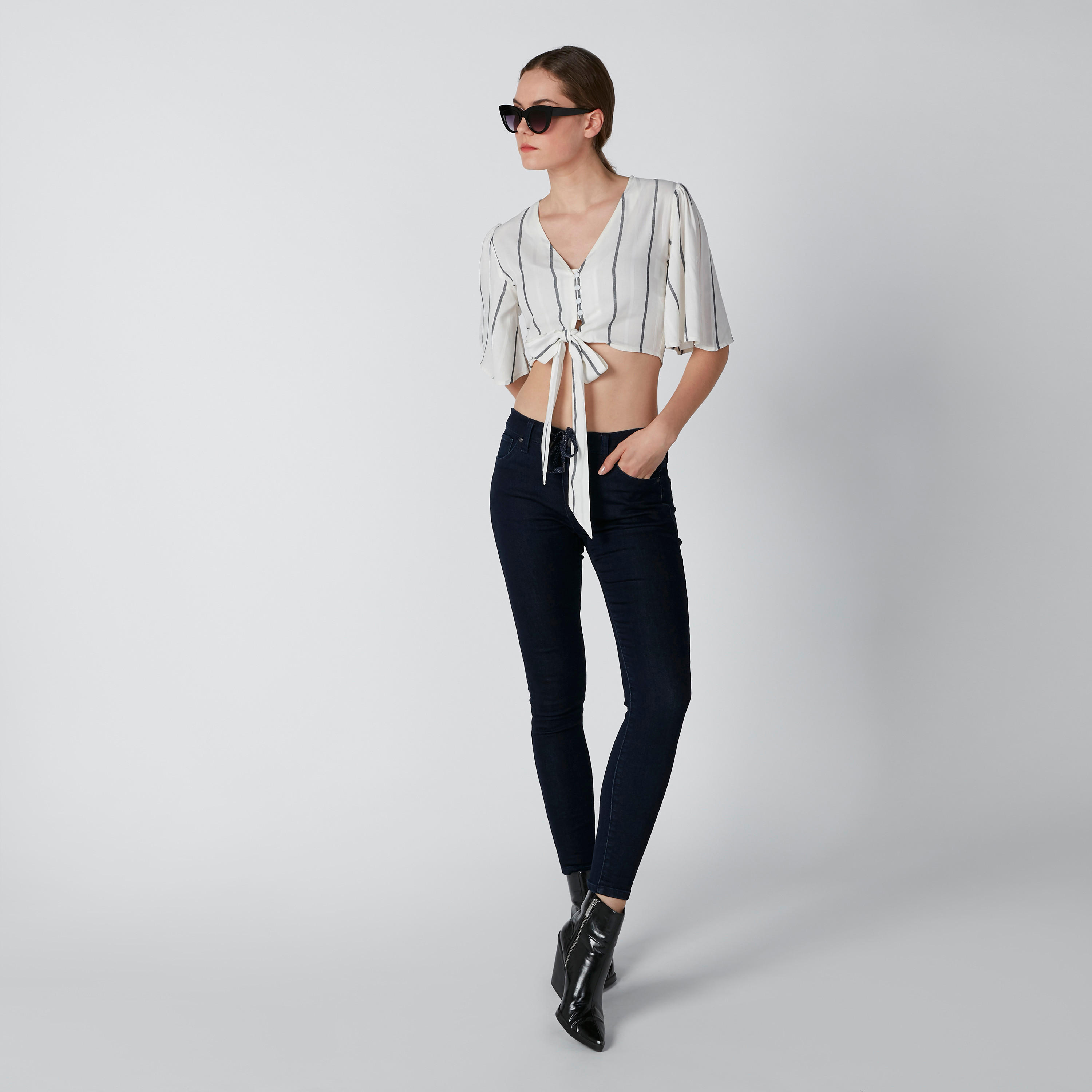 Sustainable Full Length Low Rise Jeans in Skinny Fit-women-clothing-bottoms-jeans-image-8