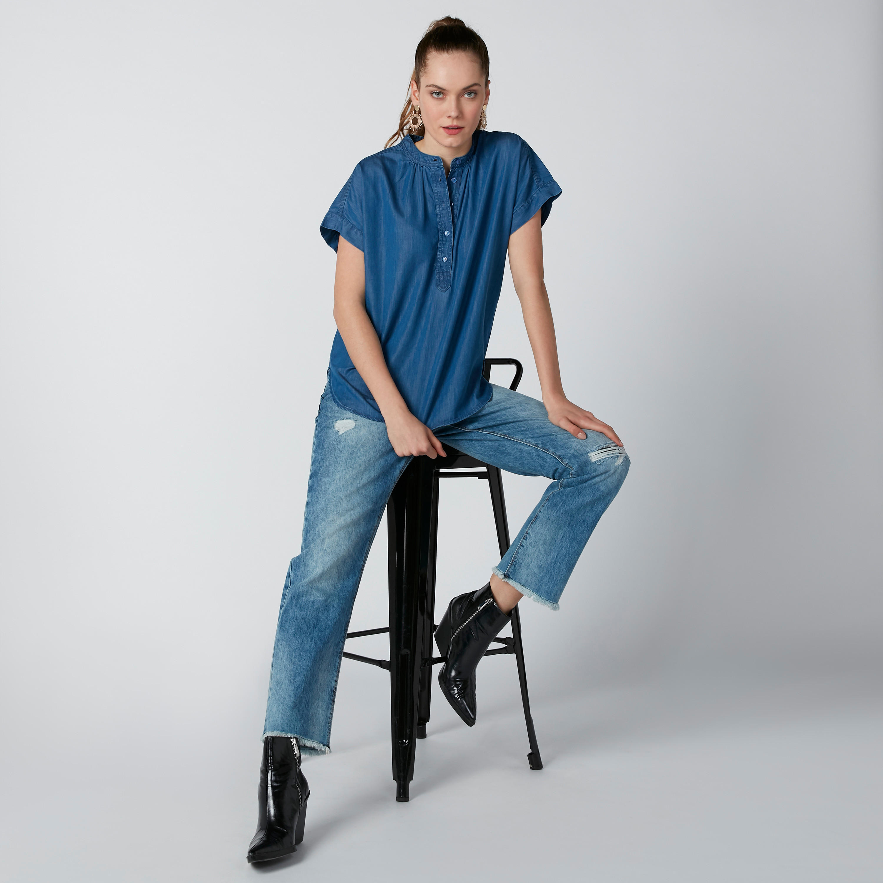 بلوزة مستدامة بياقة ماندارين وأكمام متصلة -women-clothing-shirtsandblouses-blouses-image-1