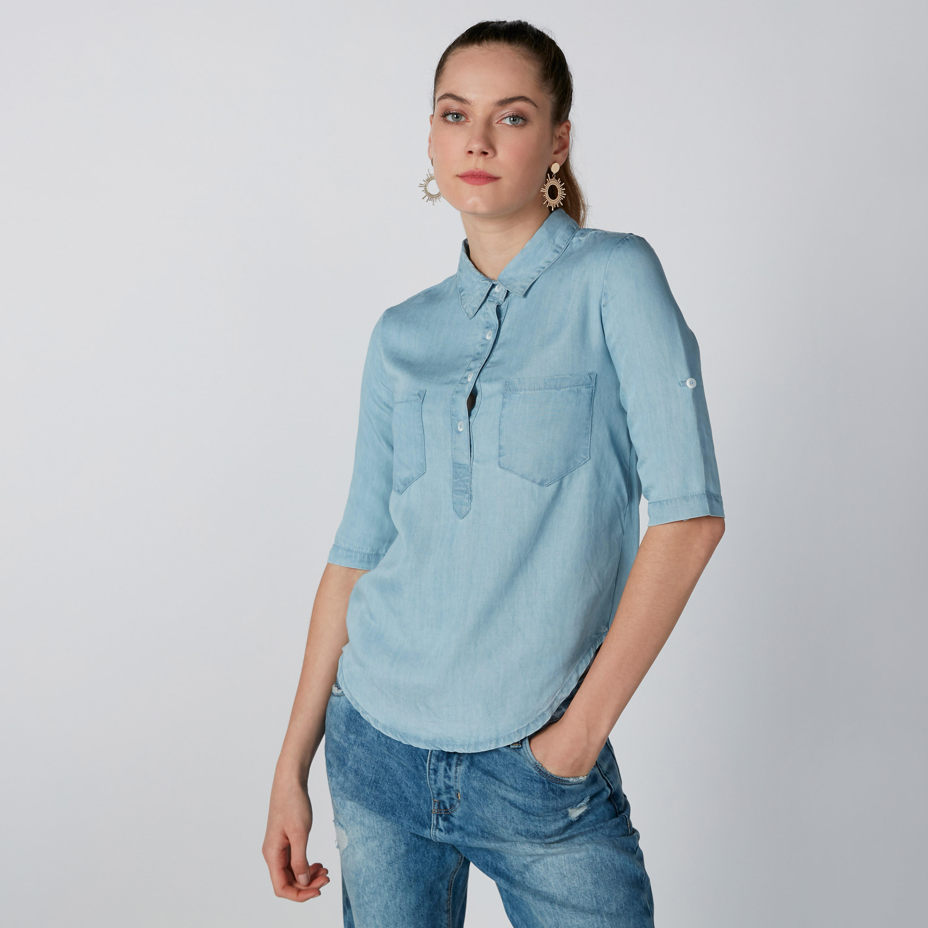 بلوزة مستدامة دينم بياقة عادية وأكمام قصيرة-women-clothing-shirtsandblouses-blouses-image-2