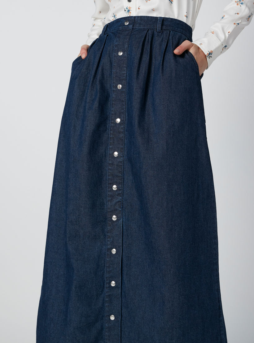 تنورة مستدامة طويلة بأزرار وجيوب -women-clothing-bottoms-skirts-image-4