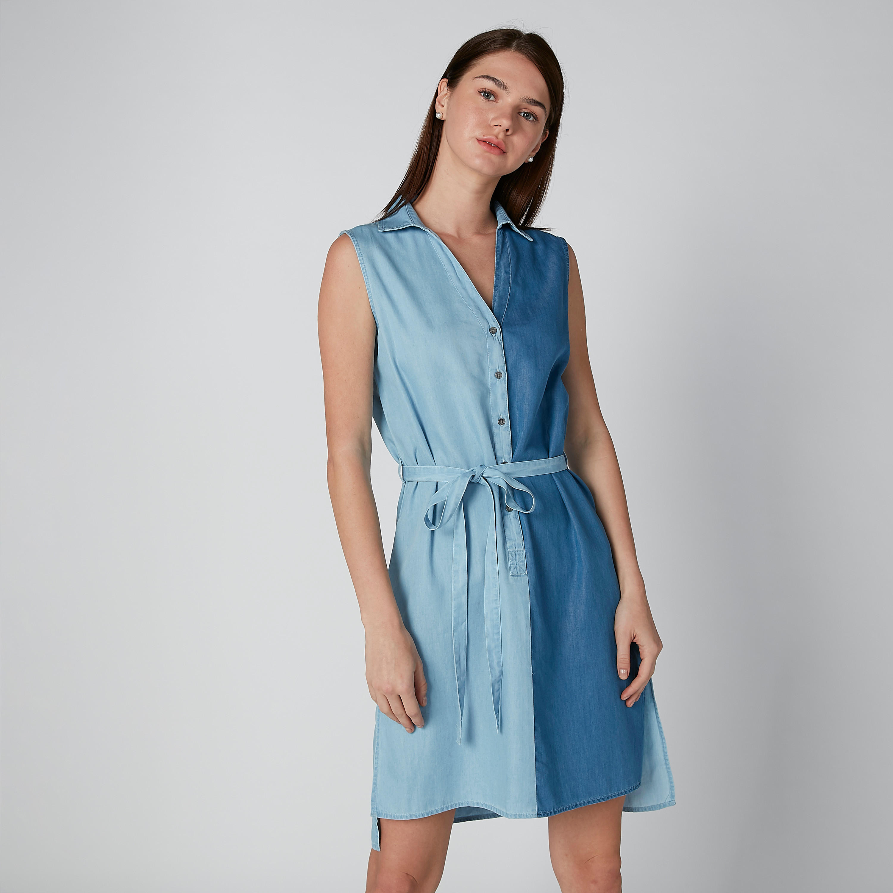 فستان قميص دينم متوسط الطول بحزام رباط-women-clothing-dresses-image-1