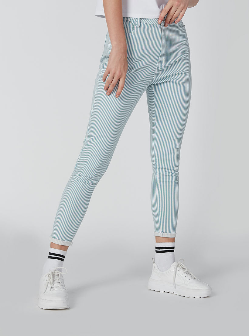 بنطال جينز مقلّم بجيوب وحلقات حزام-women-clothing-bottoms-jeans-image-4