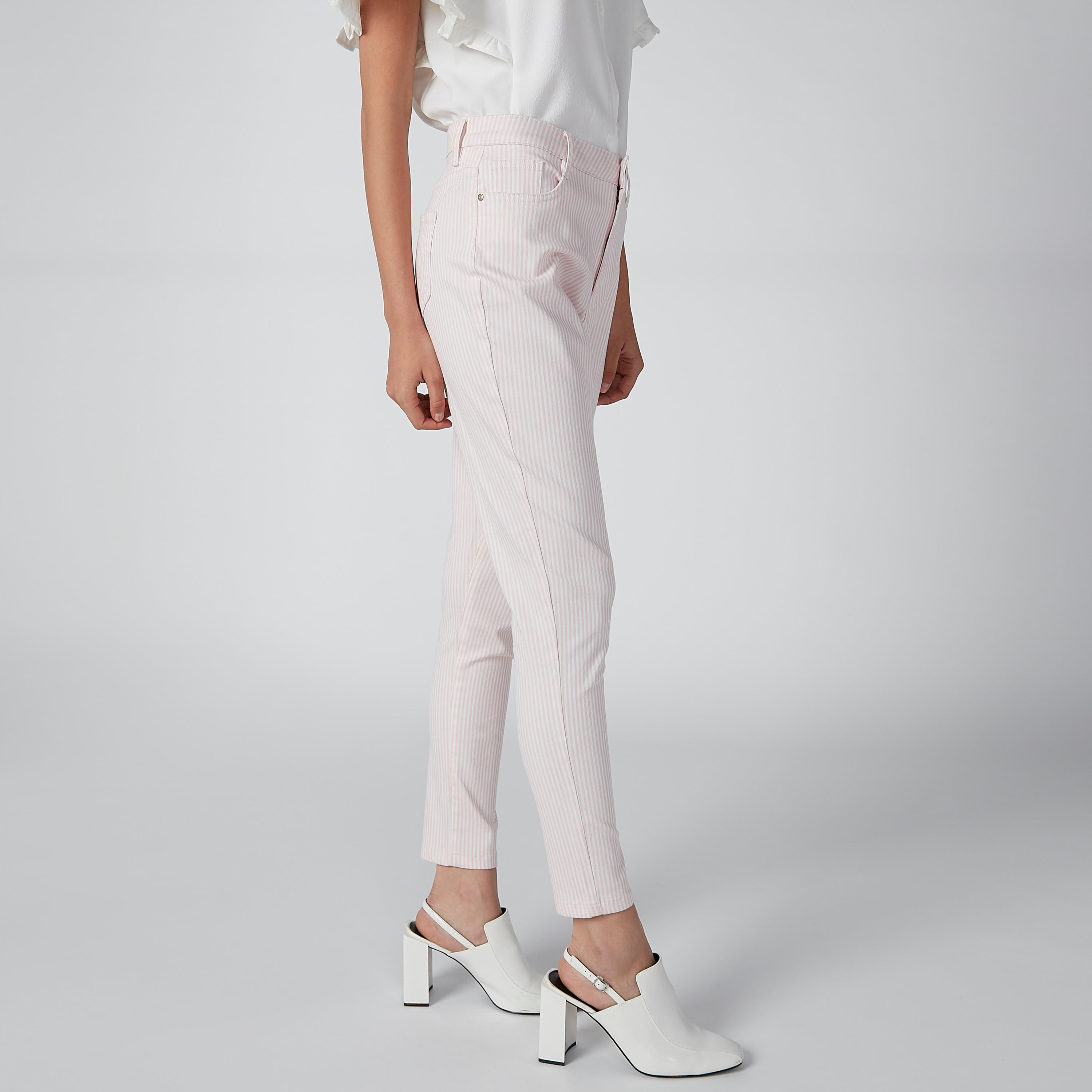 بنطال جينز بجيوب-women-clothing-bottoms-jeans-image-3