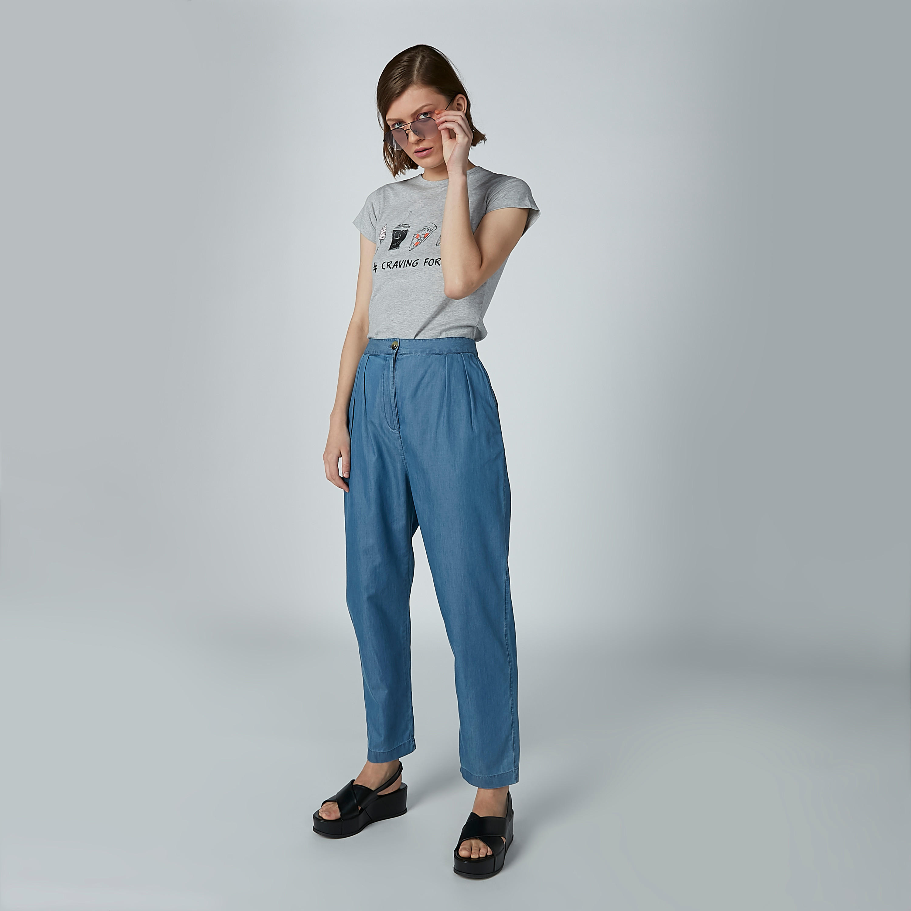 بنطال جينز طويل بجيوب-women-clothing-bottoms-jeans-image-1