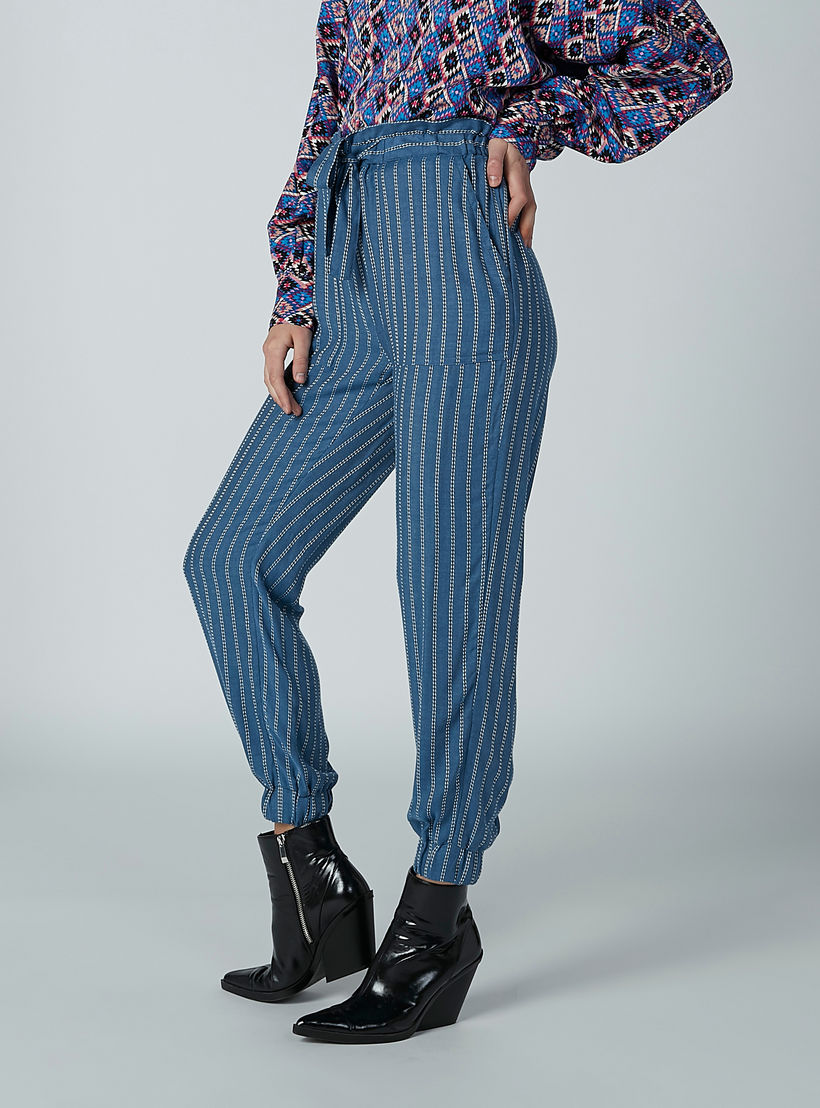 بنطال رياضي دينم مقلّم بأساور مطّاطية وجيوب-women-clothing-bottoms-joggers-image-1