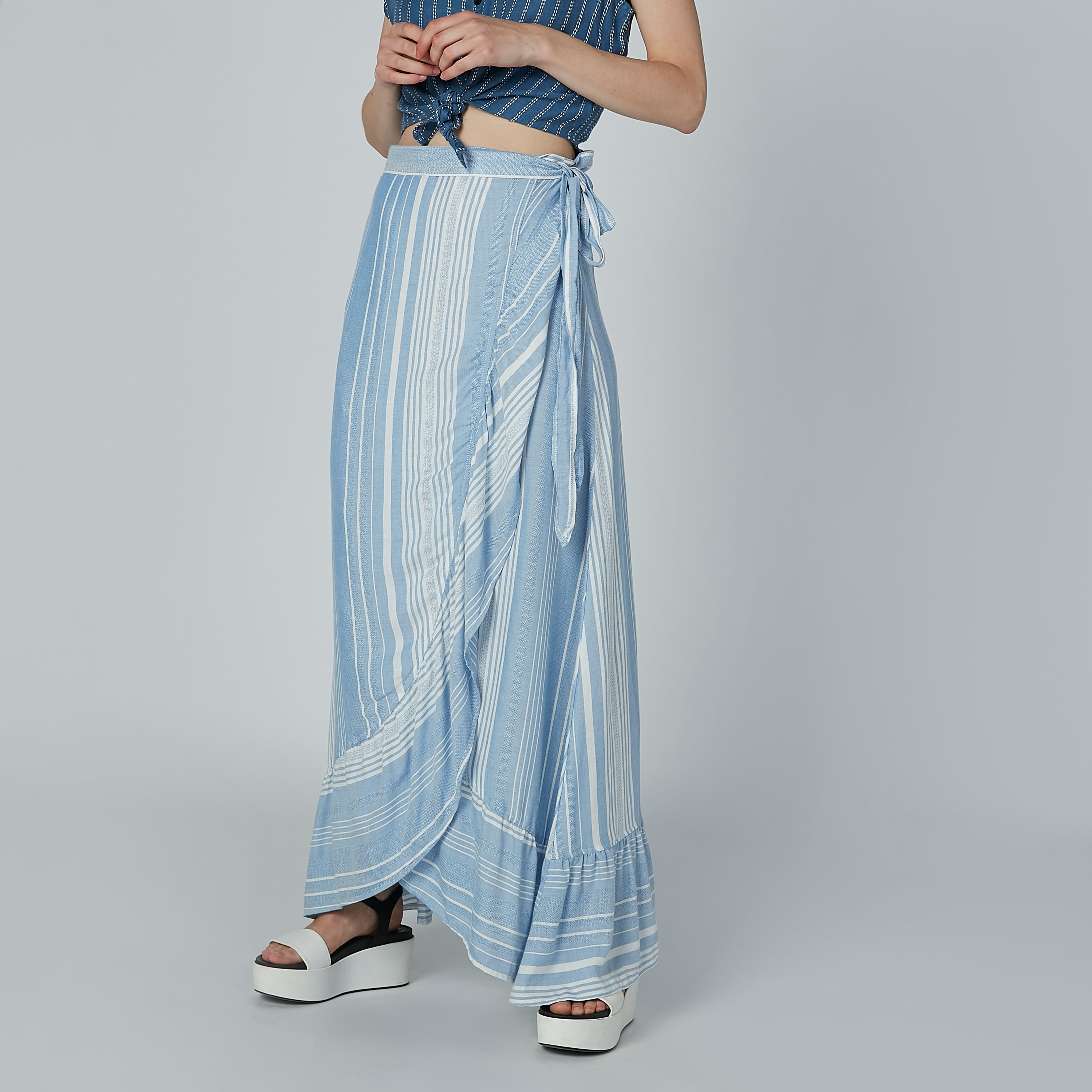 تنورة طويلة ملفوفة ومقلّمة بأربطة-women-clothing-bottoms-skirts-image-3