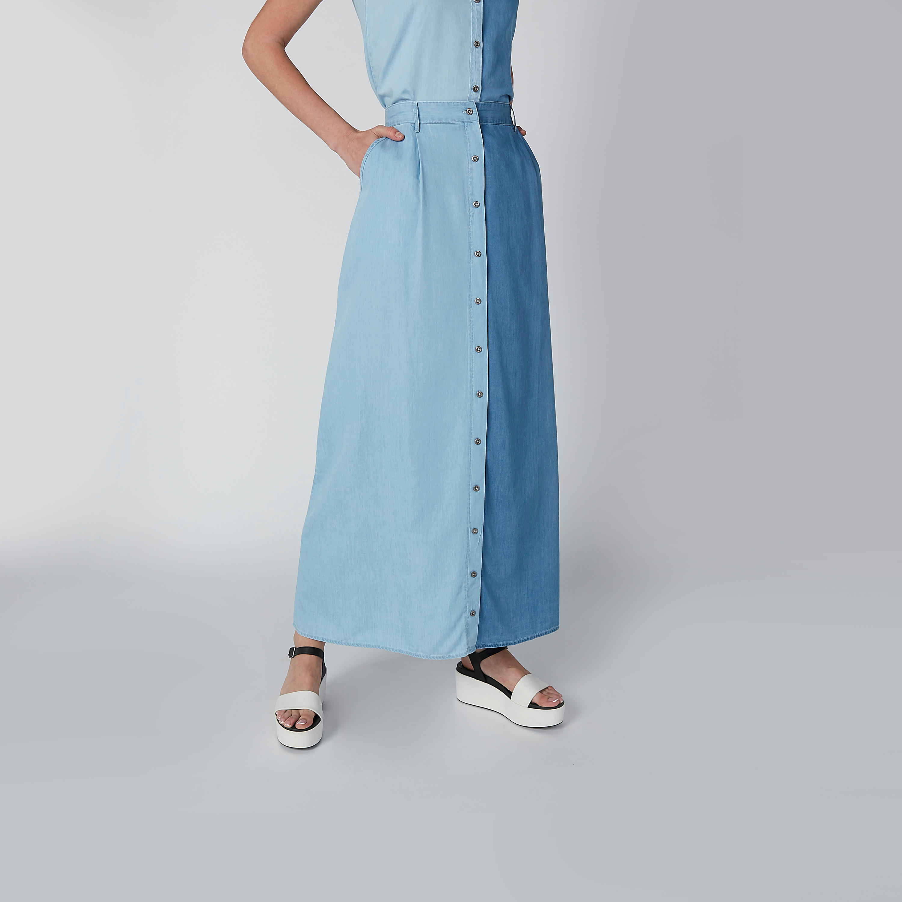 تنورة طويلة بجيوب وأزرار-women-clothing-bottoms-skirts-image-4