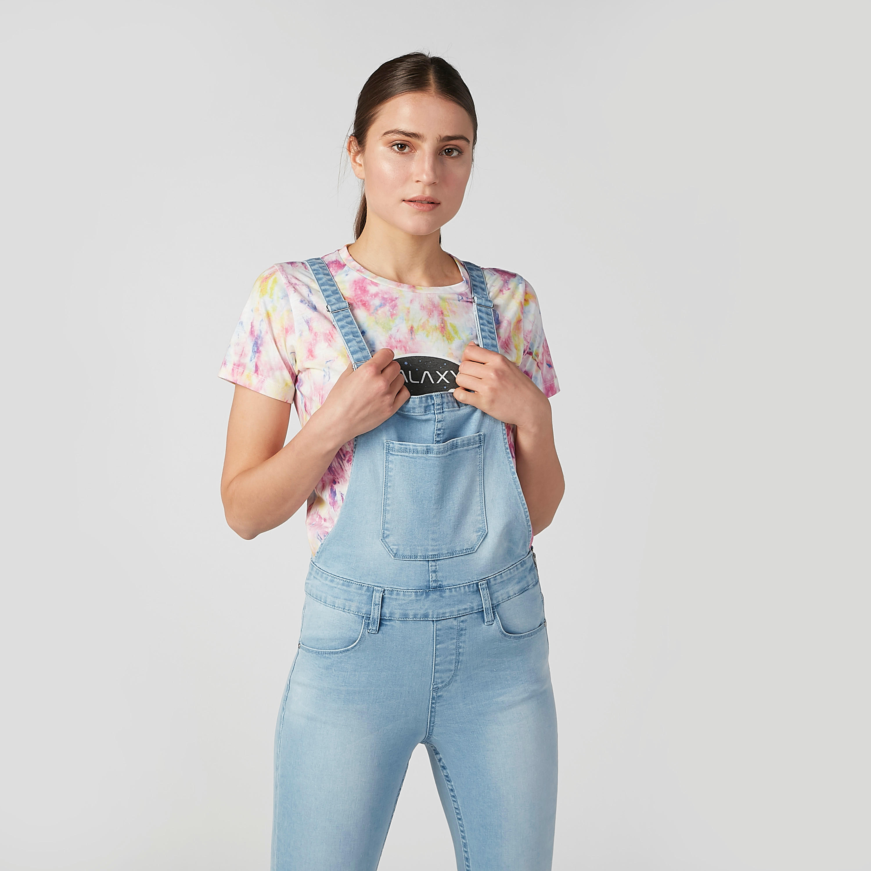 دنغري مستدام سكيني بخصر متوسط الارتفاع وجيوب-women-clothing-jumpsuits-image-2
