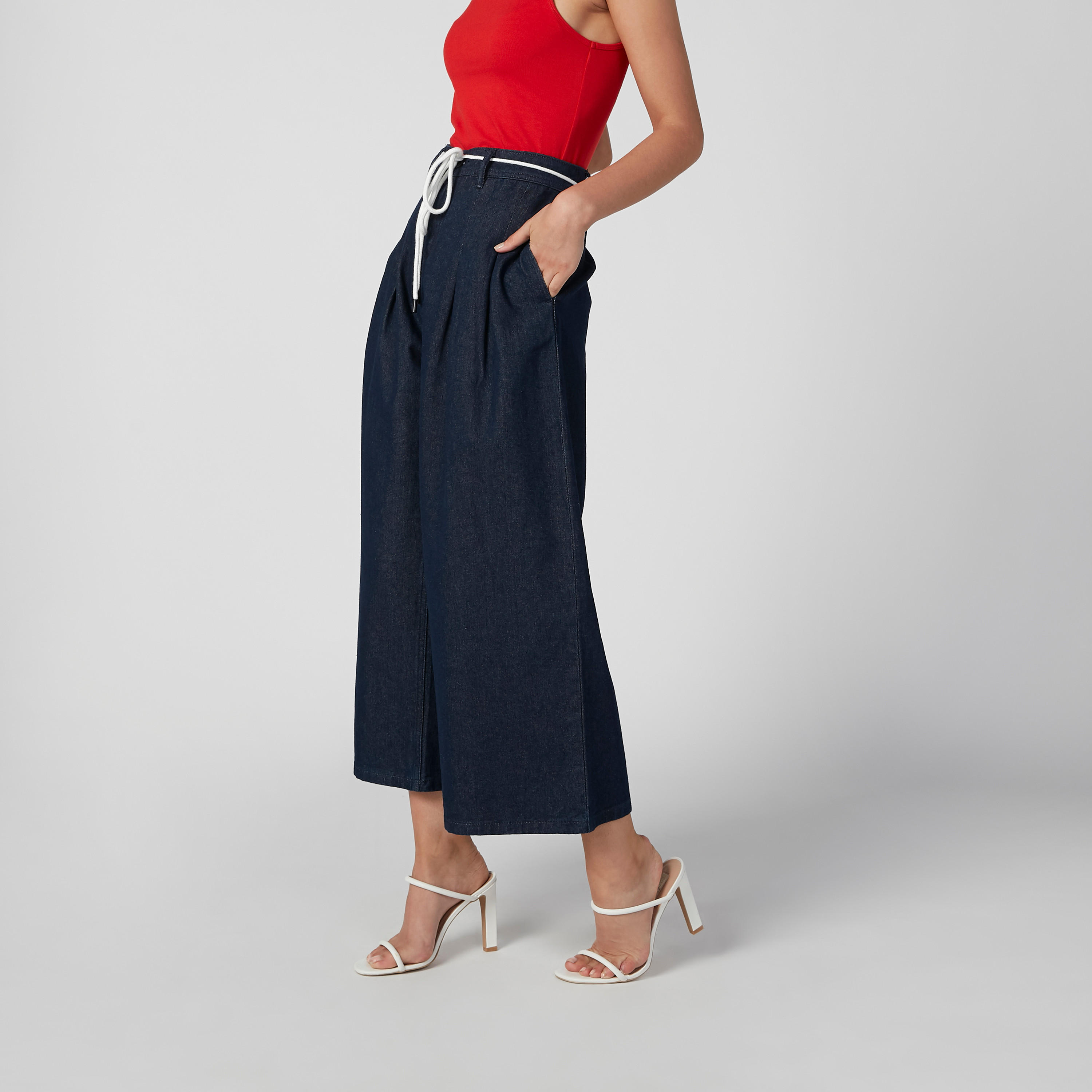 بنطلون جينز مستدام واسع بخصر متوسط الارتفاع وجيوب-women-clothing-bottoms-trousers-image-2