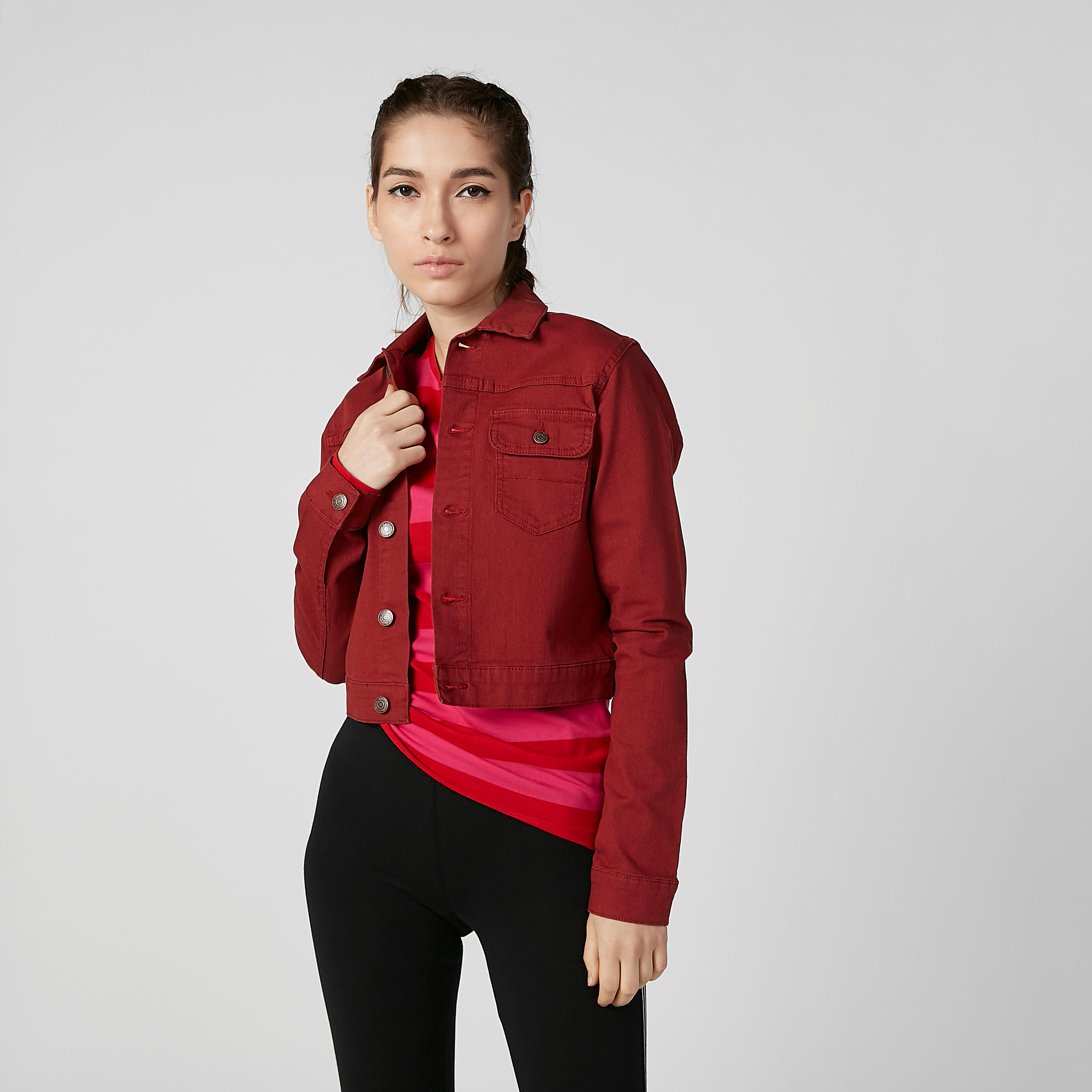 جاكيت دينم مستدامة سادة بأكمام طويلة وجيوب بطيّة-women-winterwear-coatsandjackets-jackets-image-2