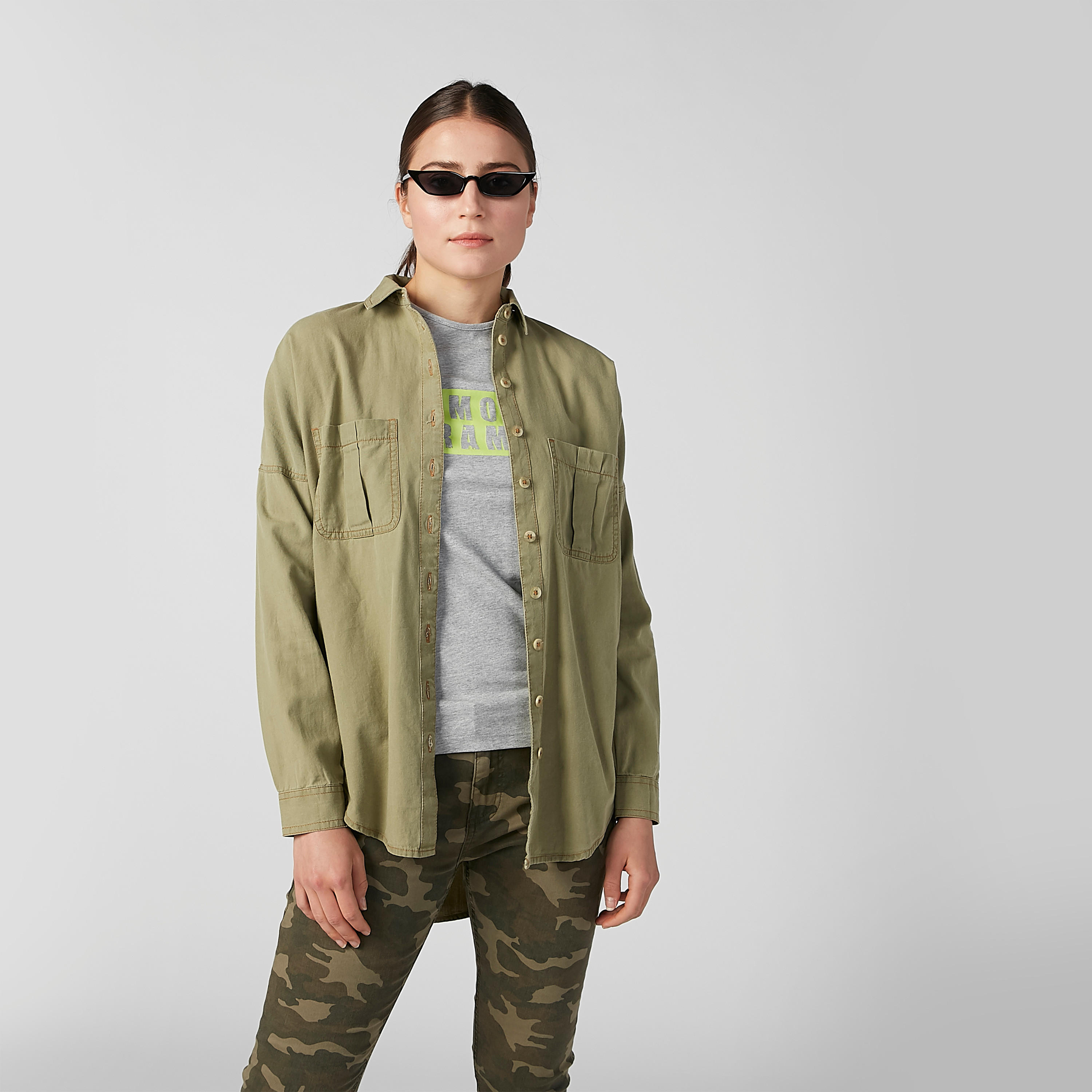قميص مستدام سادة بأكمام طويلة وجيوب على الصدر -women-clothing-shirtsandblouses-shirts-image-5