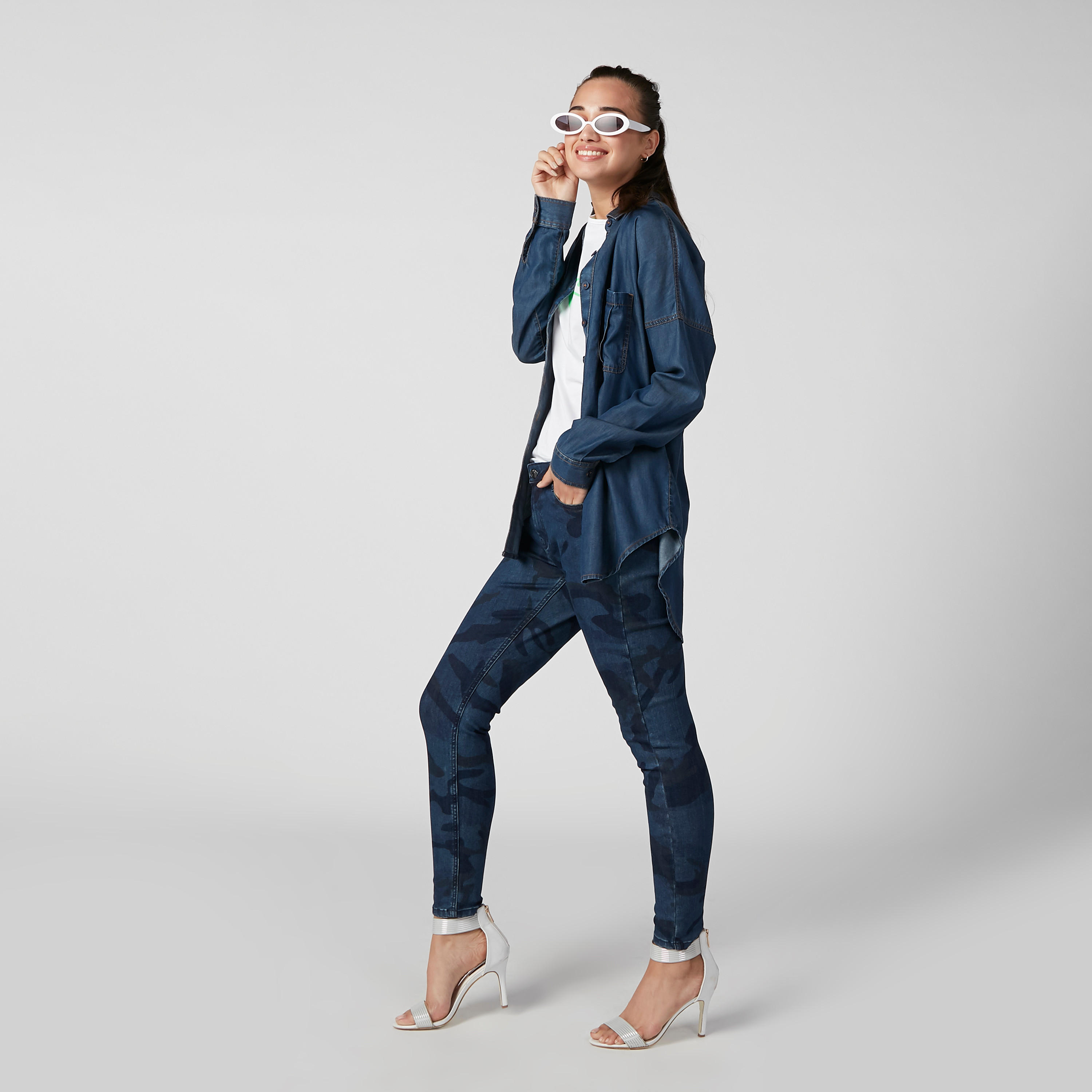 قميص دينم طويل بأكمام طويلة وحواف غير مستوية-women-clothing-shirtsandblouses-shirts-image-5
