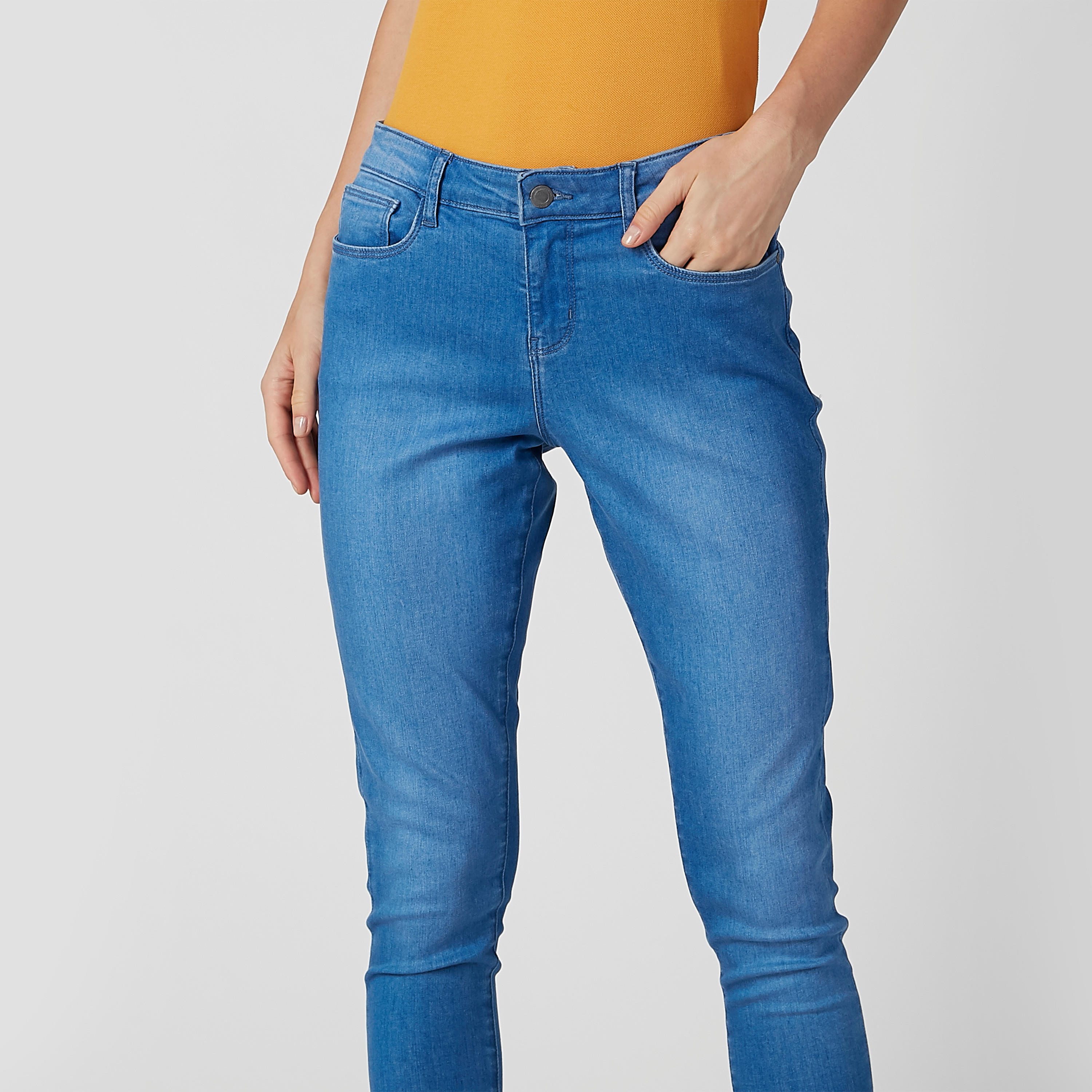 بنطلون جينز سادة طويل بجيوب وحلقات للحزام-women-clothing-bottoms-jeans-image-3