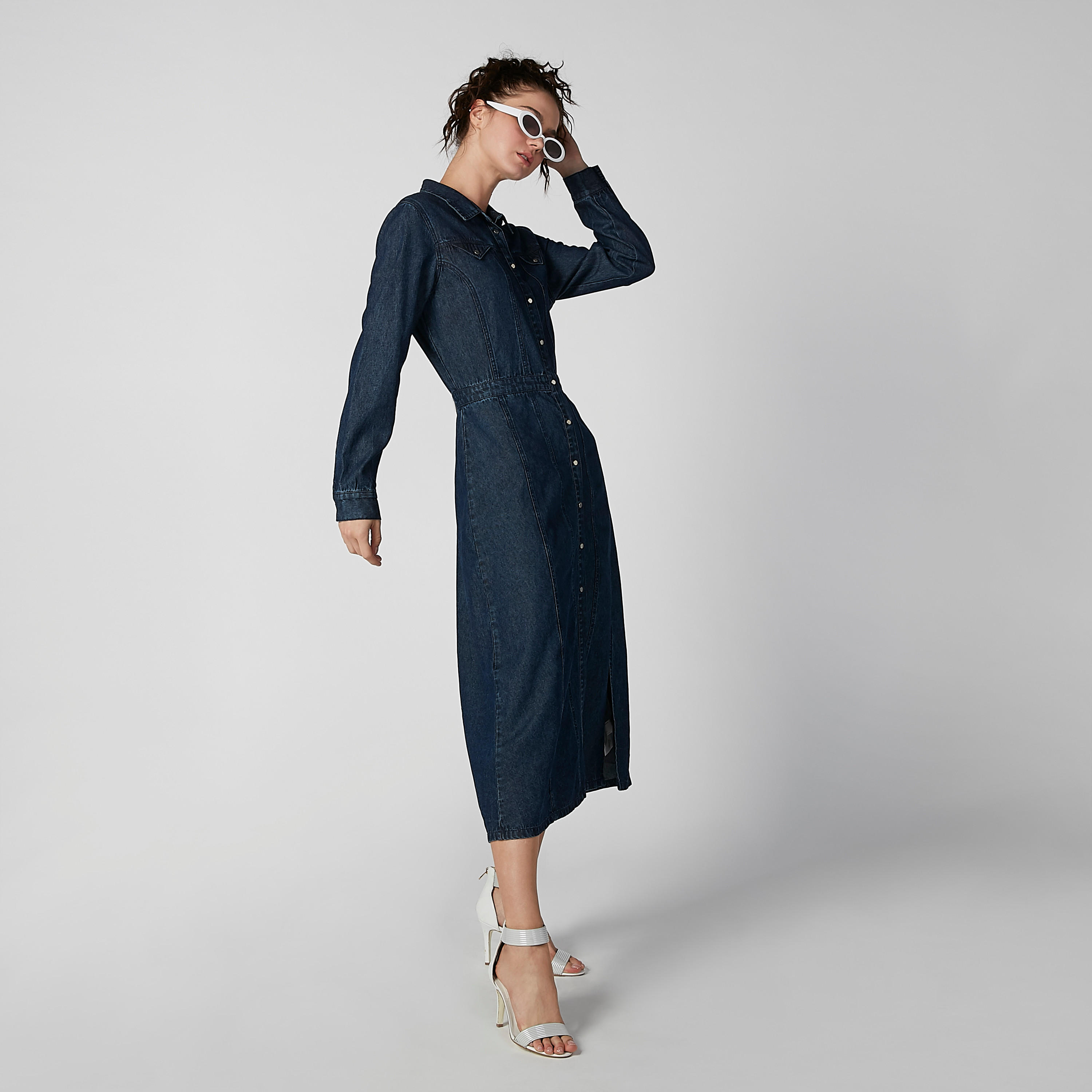فستان قميص دينم سادة بأكمام طويلة وفتحة جانبية-women-clothing-dresses-image-5
