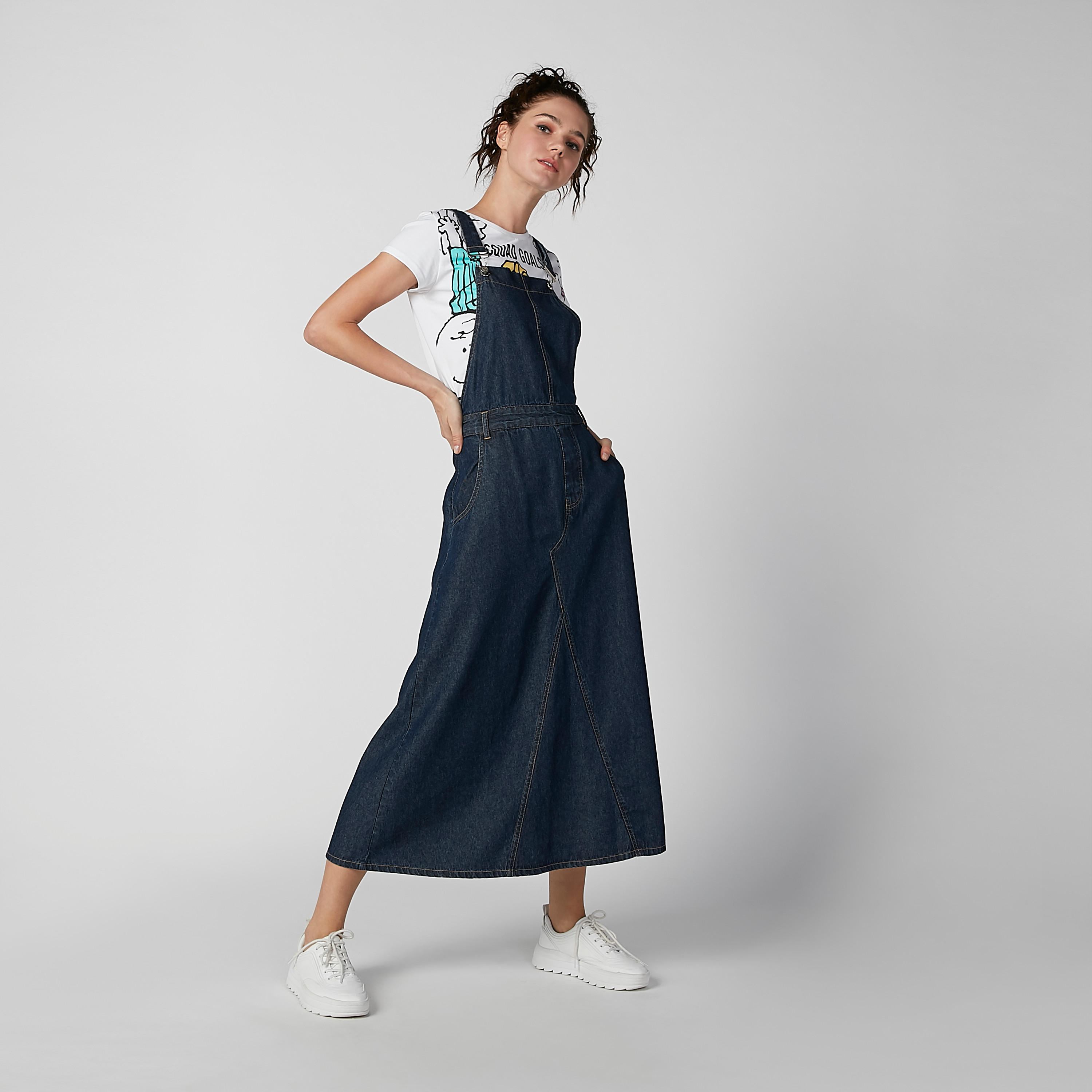 مريلة دينم سادة بجيوب وحلقات للحزام-women-clothing-dresses-image-1