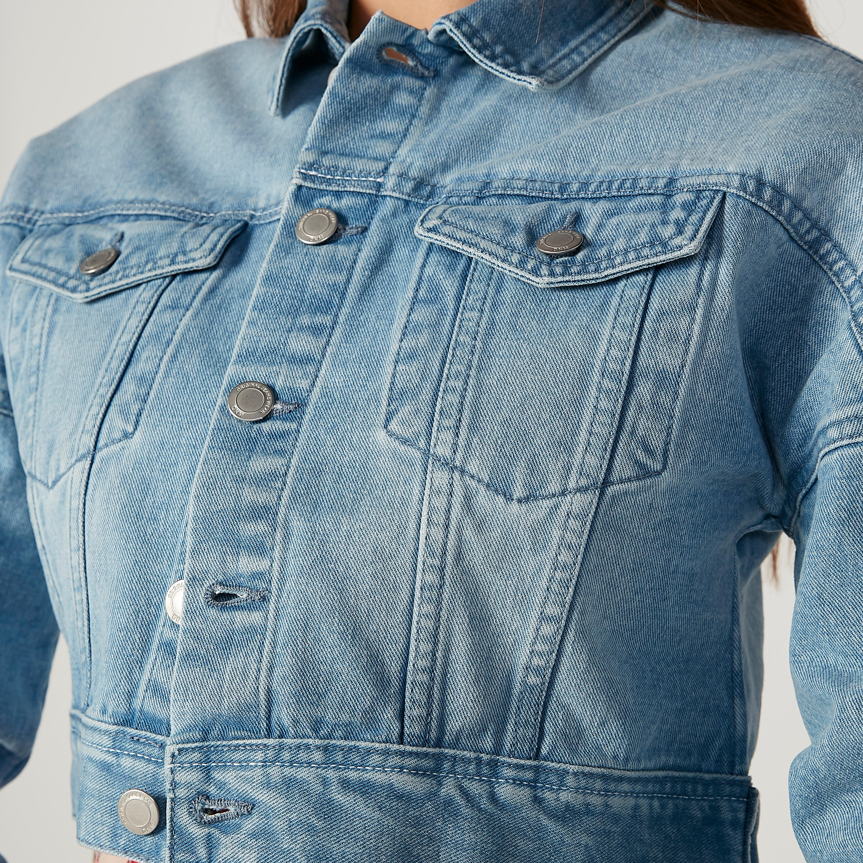 جاكيت جينز بأكمام طويلة وجيوب بطيّة-women-winterwear-coatsandjackets-jackets-image-3