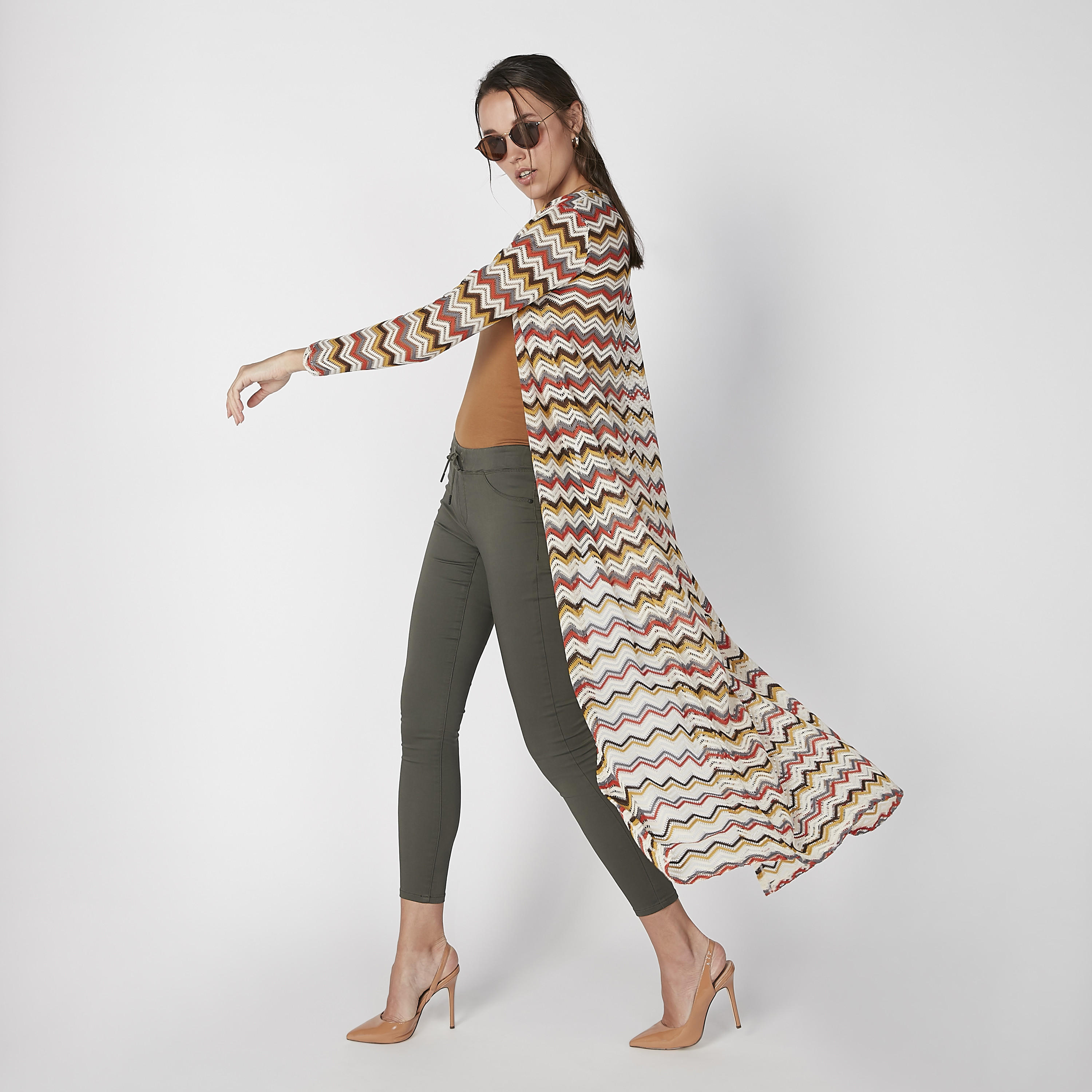 بنطال جينز سادة برباط وجيوب-women-clothing-bottoms-jeans-image-3