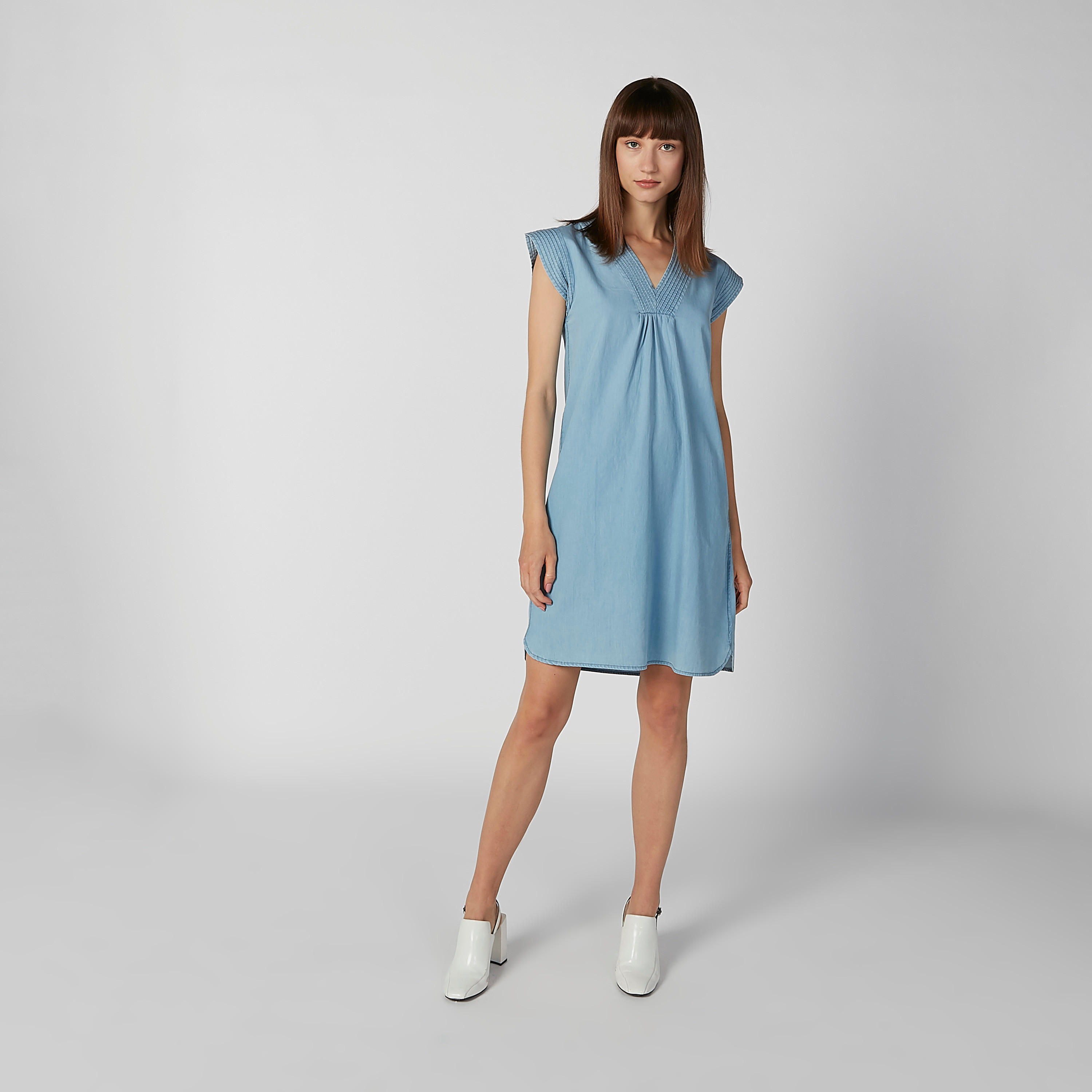 فستان مستدام سادة بياقة V وأكمام كاب -women-clothing-dresses-image-4