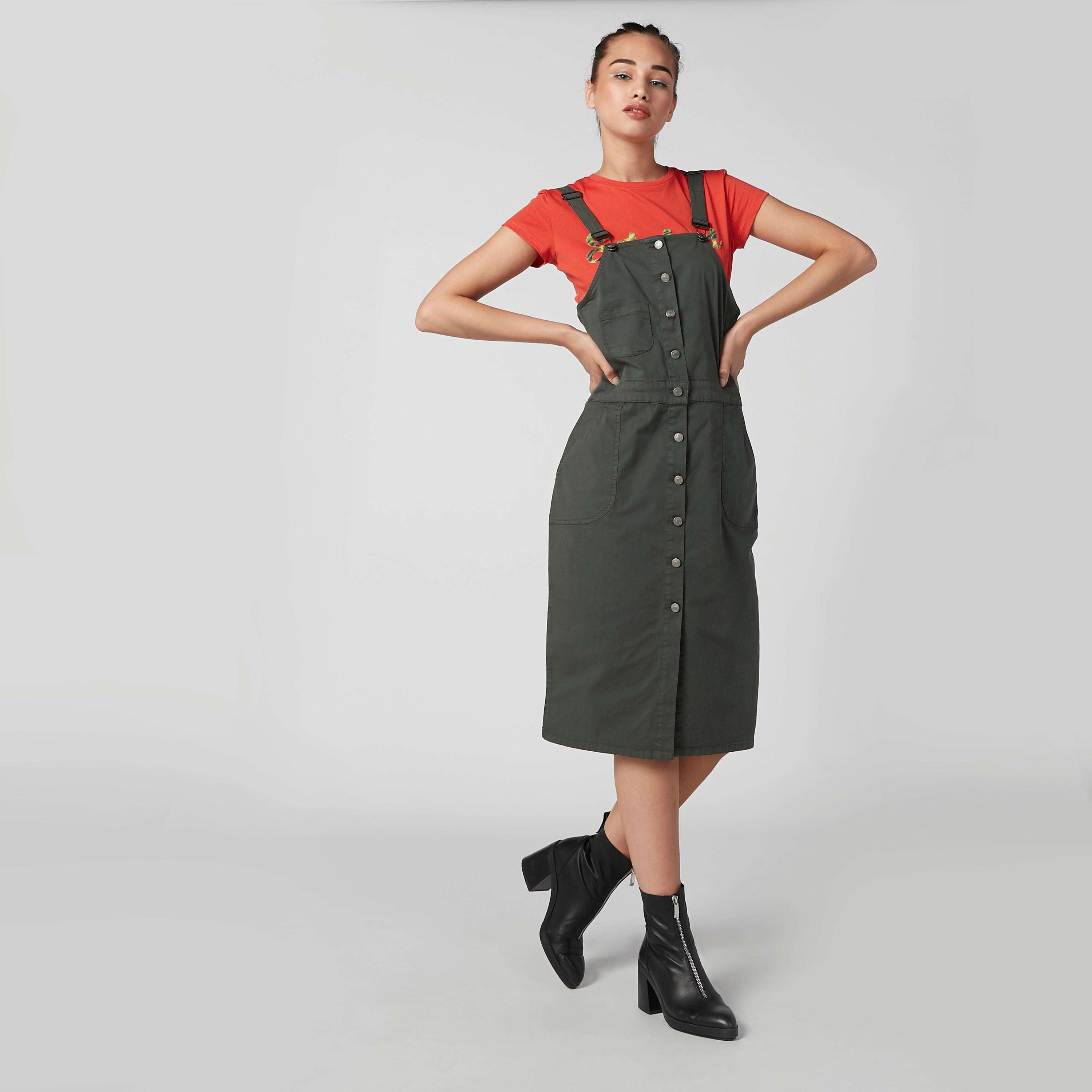مريلة مستدامة سادة بجيوب -women-clothing-dresses-image-1