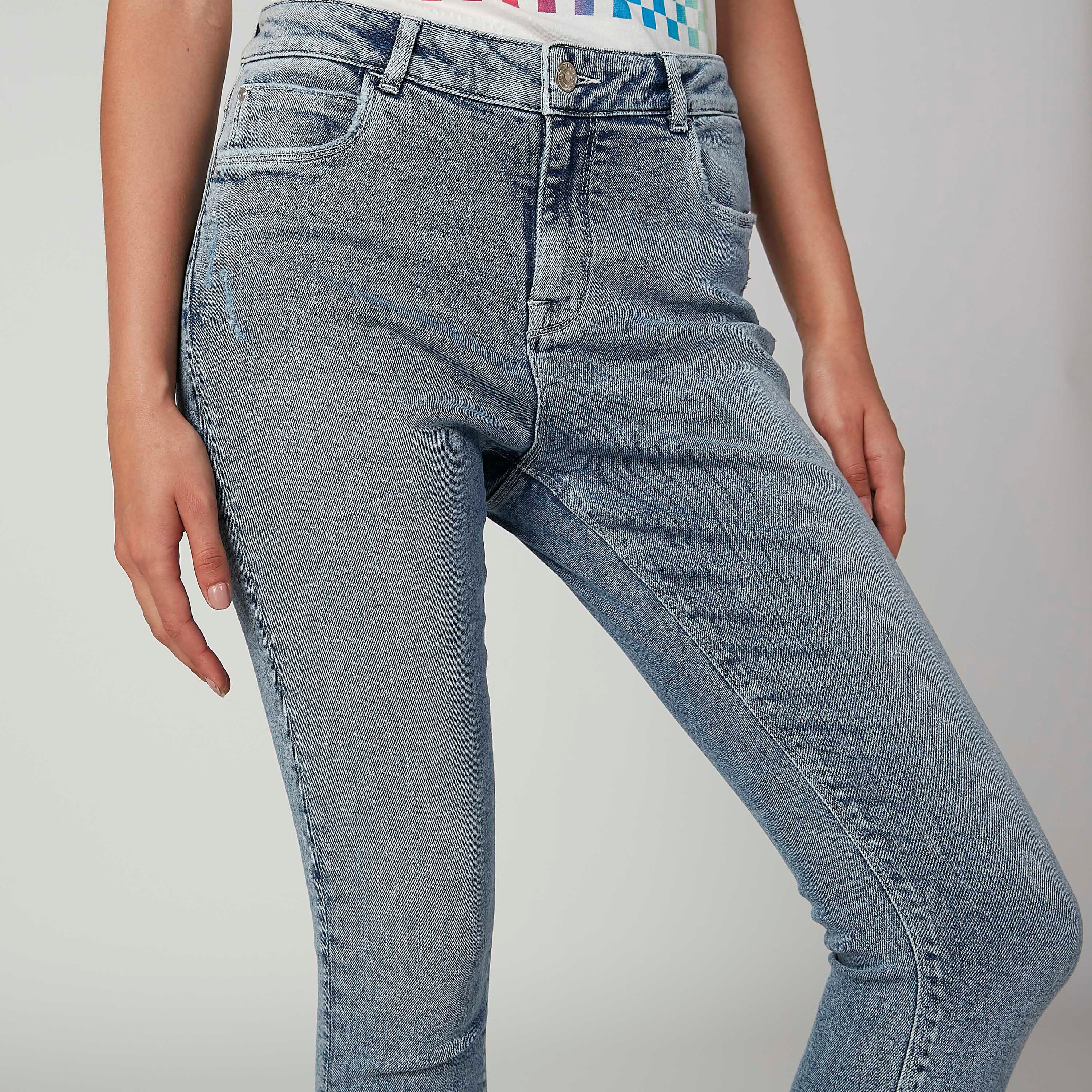 بنطلون جينز مستدام سكيني بخصر متوسط الارتفاع وجيوب -women-clothing-bottoms-jeans-image-3