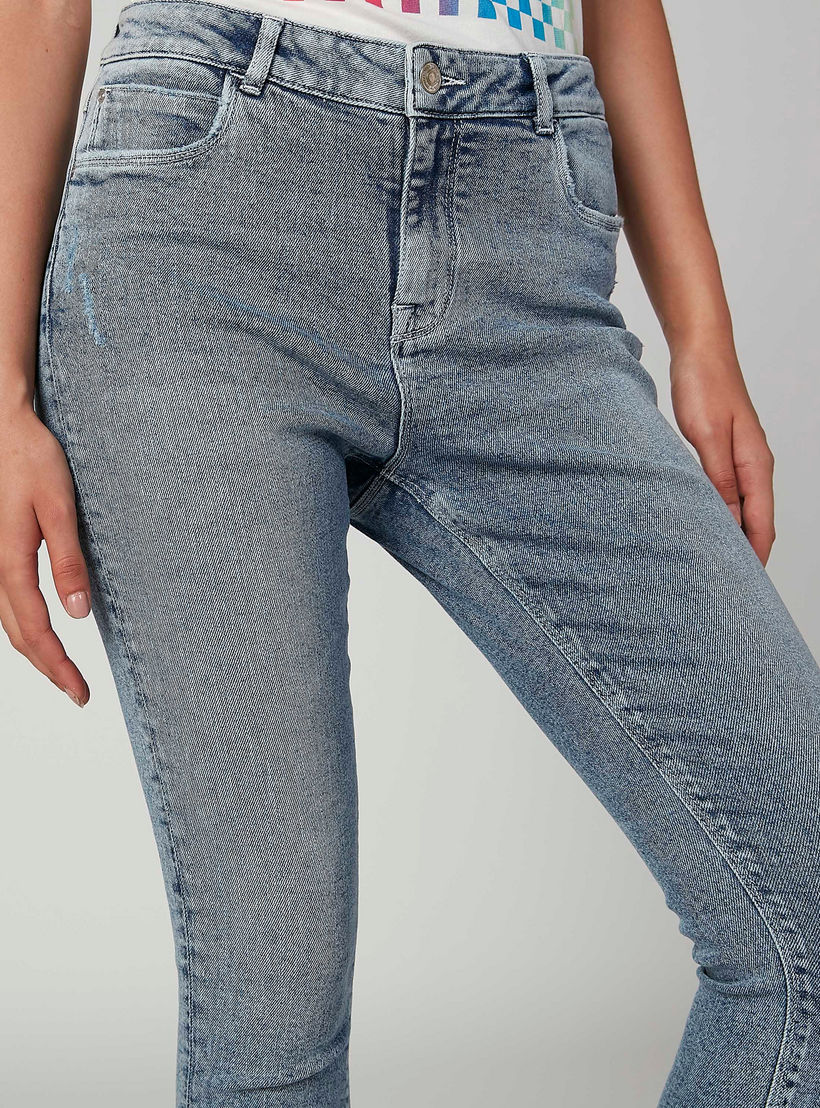 بنطلون جينز مستدام سكيني بخصر متوسط الارتفاع وجيوب -women-clothing-bottoms-jeans-image-3