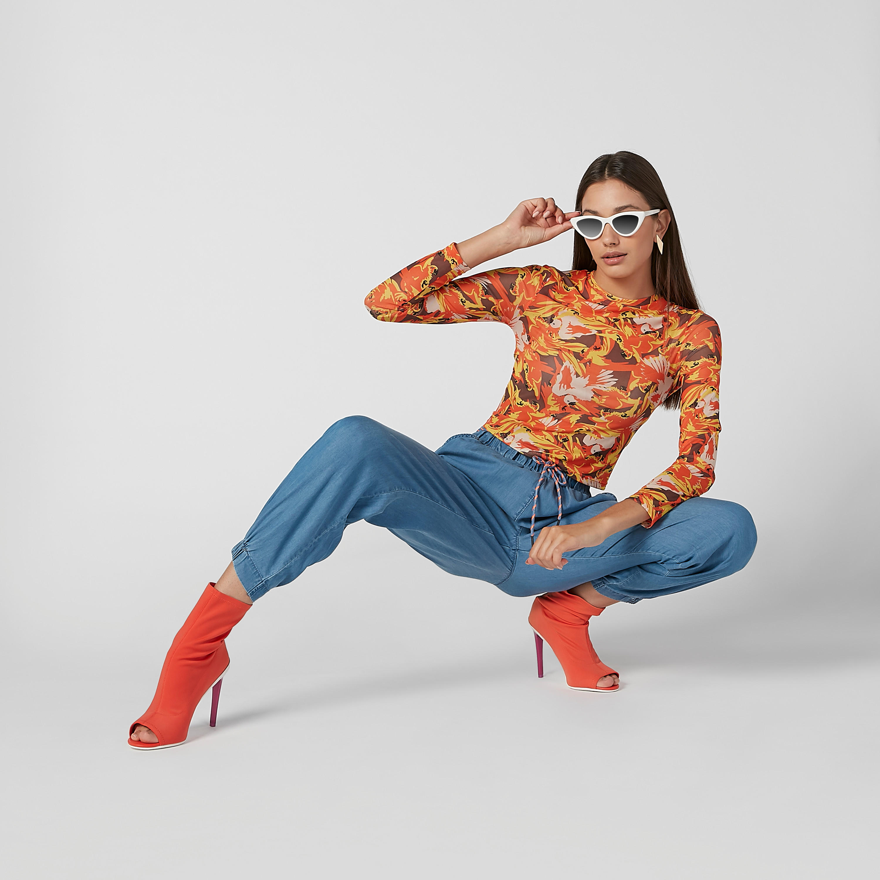 بنطلون مستدام سكيني سادة بخصر منخفض وجيوب-women-clothing-bottoms-jeans-image-2