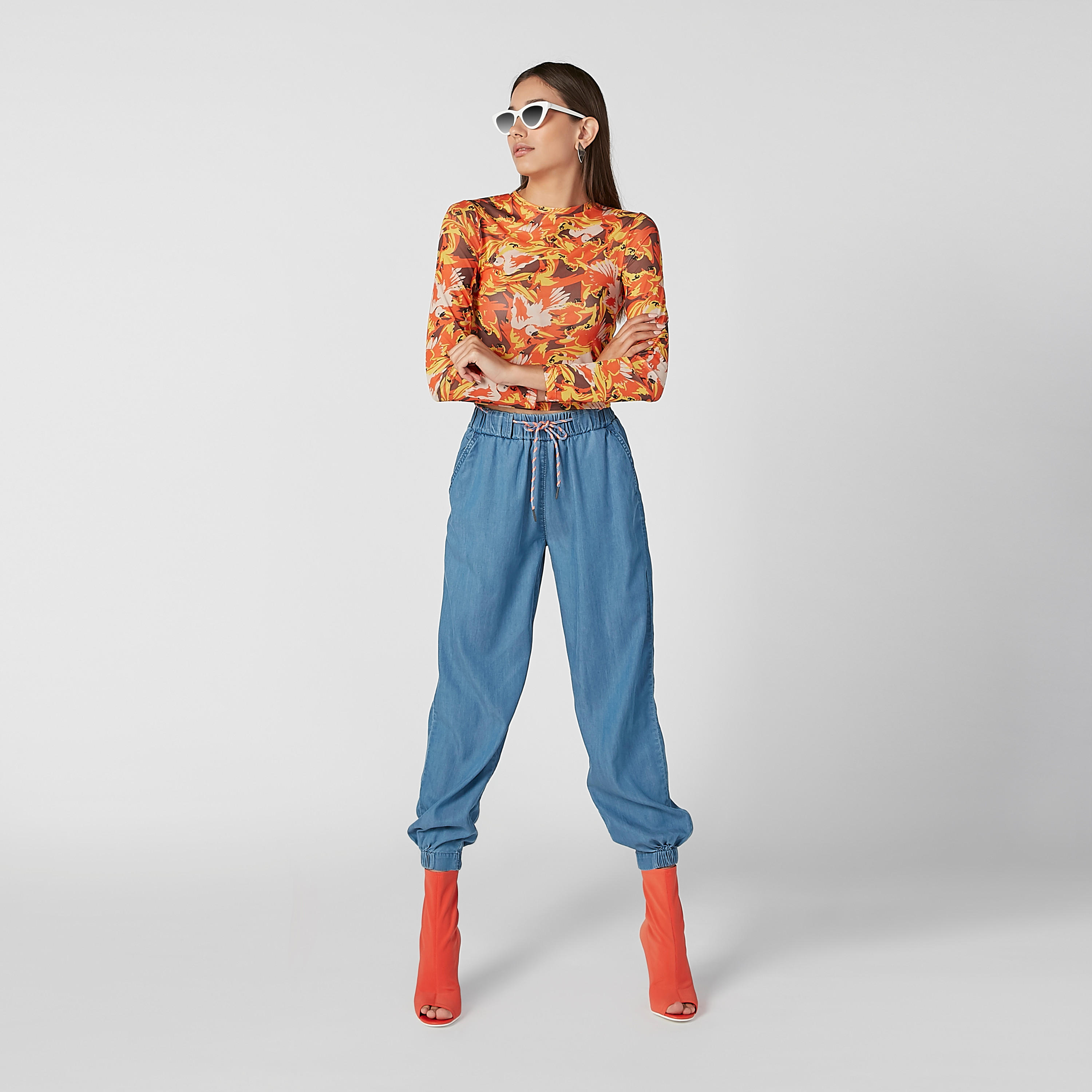 بنطلون مستدام سكيني سادة بخصر منخفض وجيوب-women-clothing-bottoms-jeans-image-5