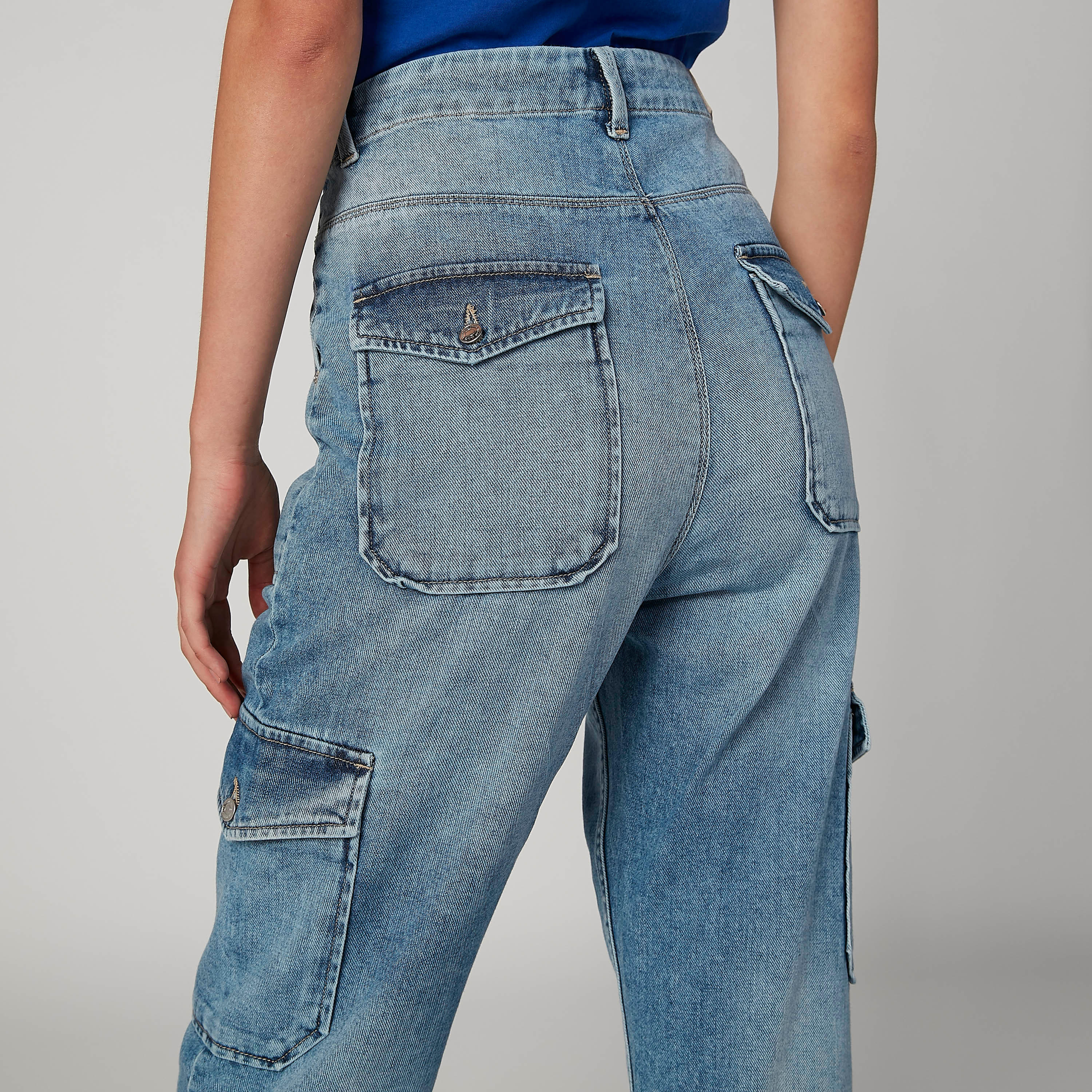 بنطلون جينز 3/4 مستدام سكيني بخصر منخفض وجيوب-women-clothing-bottoms-jeans-image-3