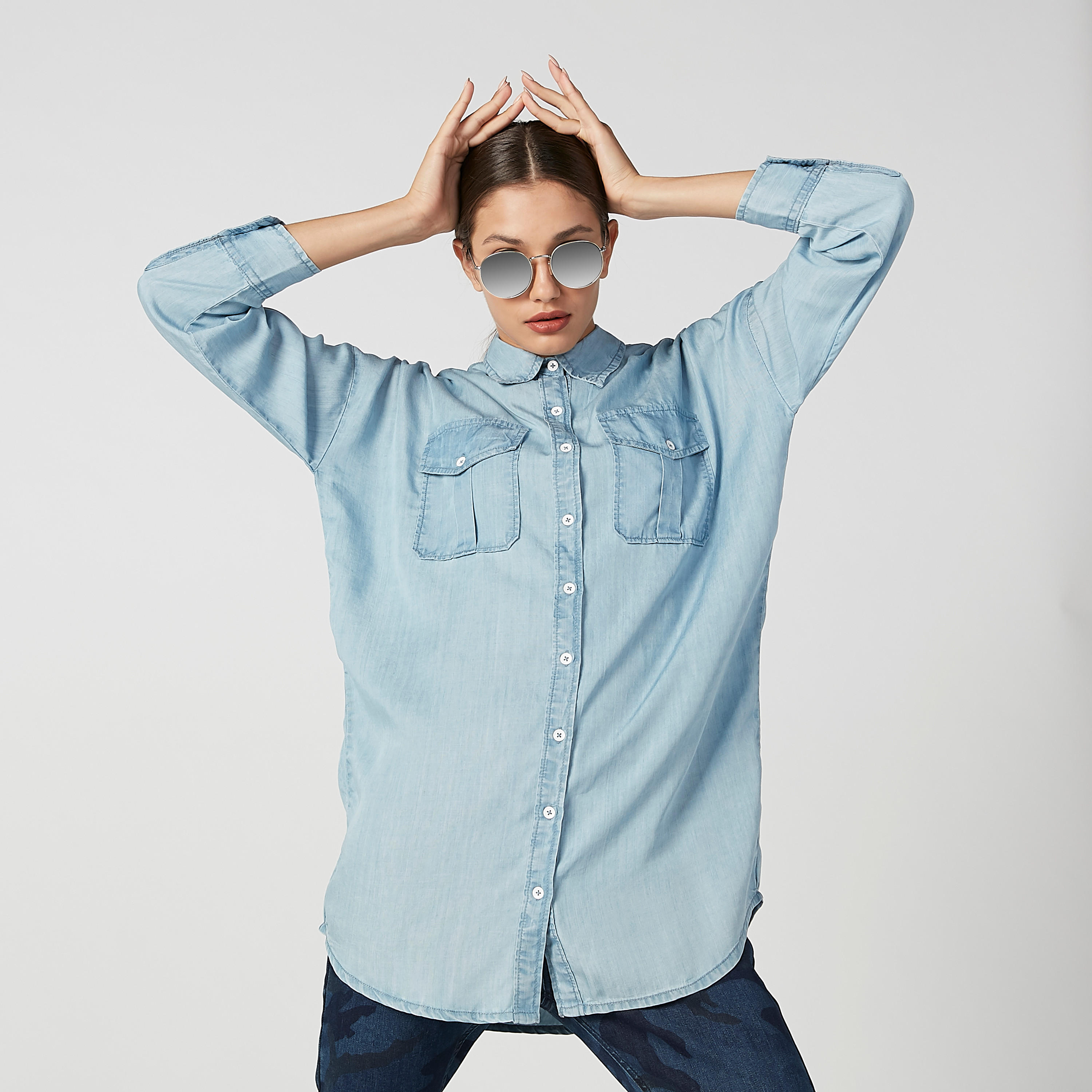 قميص جينز مستدام سادة بياقة عاديّة وأكمام طويلة-women-clothing-shirtsandblouses-shirts-image-1