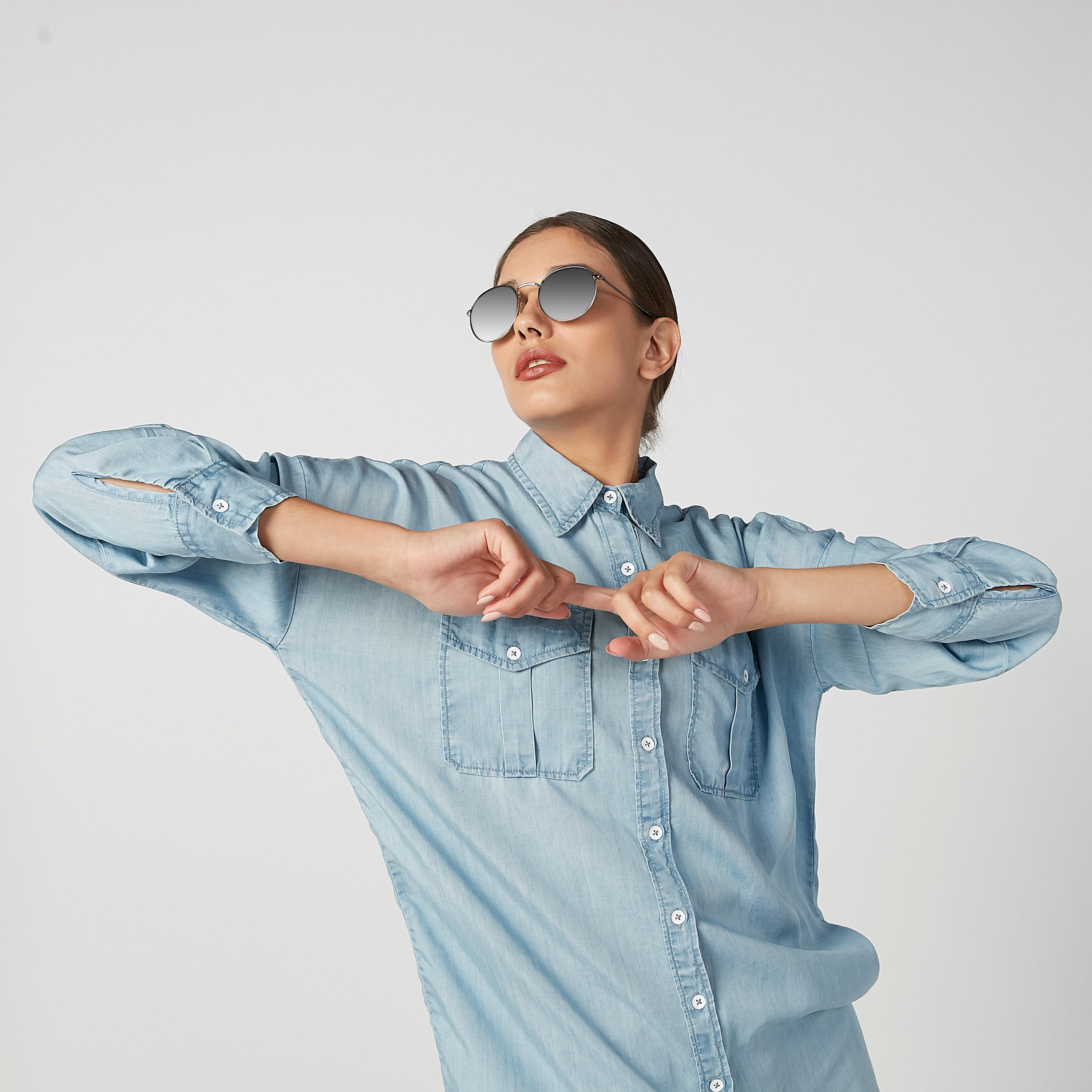 قميص جينز مستدام سادة بياقة عاديّة وأكمام طويلة-women-clothing-shirtsandblouses-shirts-image-6