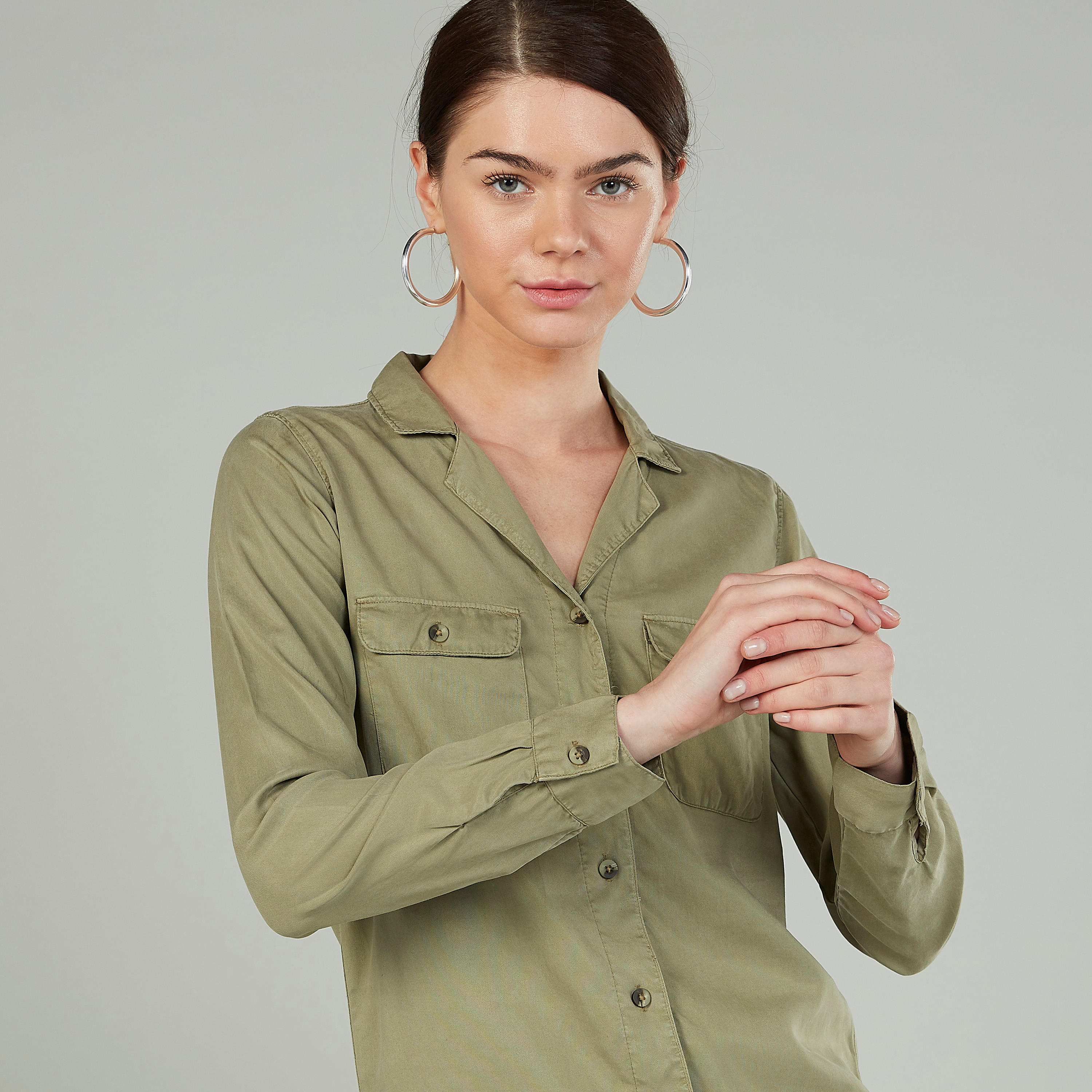 قميص سادة بياقة عاديّة وأكمام طويلة-women-clothing-shirtsandblouses-shirts-image-3