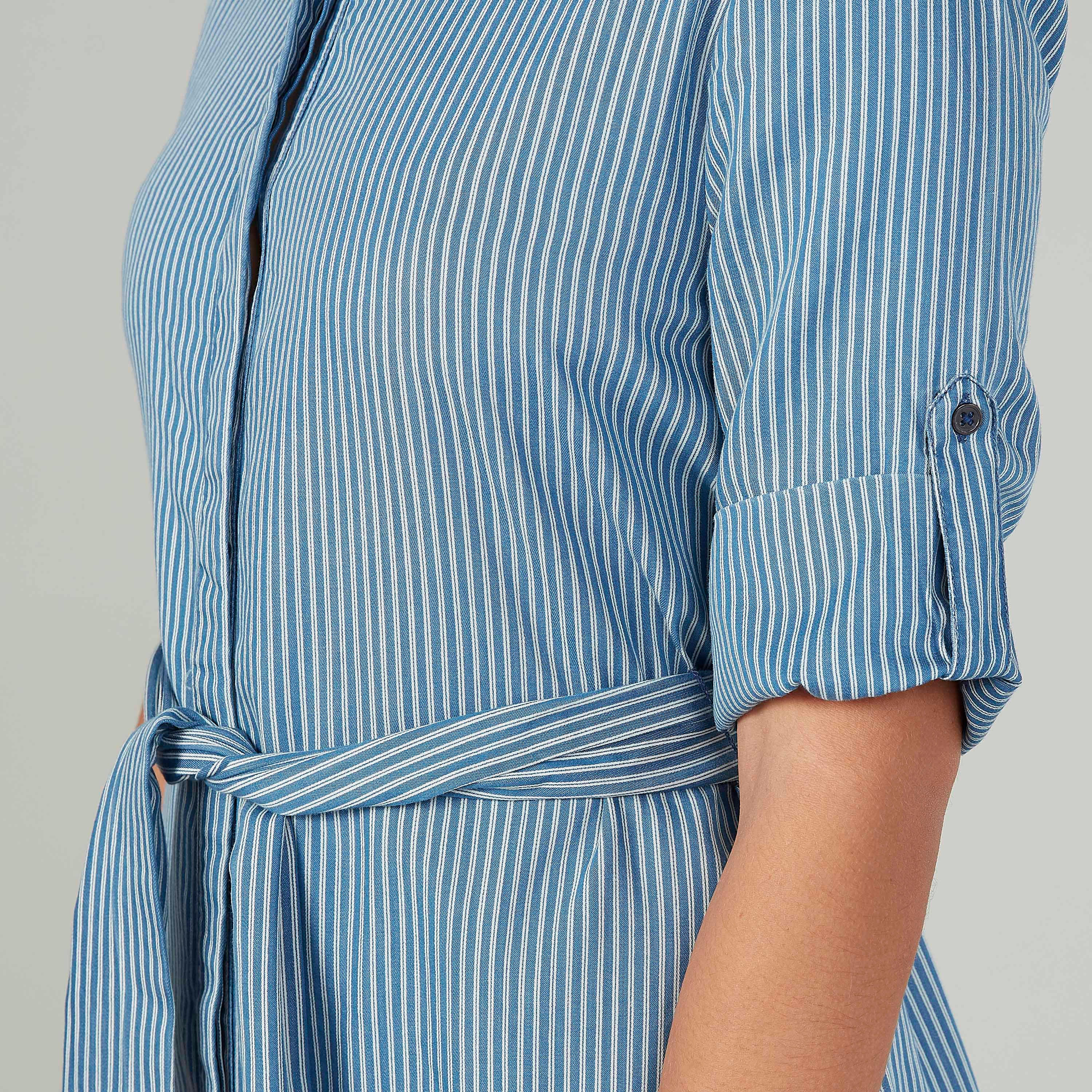 فستان قميص قصير مقلّم بأكمام طويلة بألسنة تثبيت بأزرار وأربطة-women-clothing-dresses-image-3