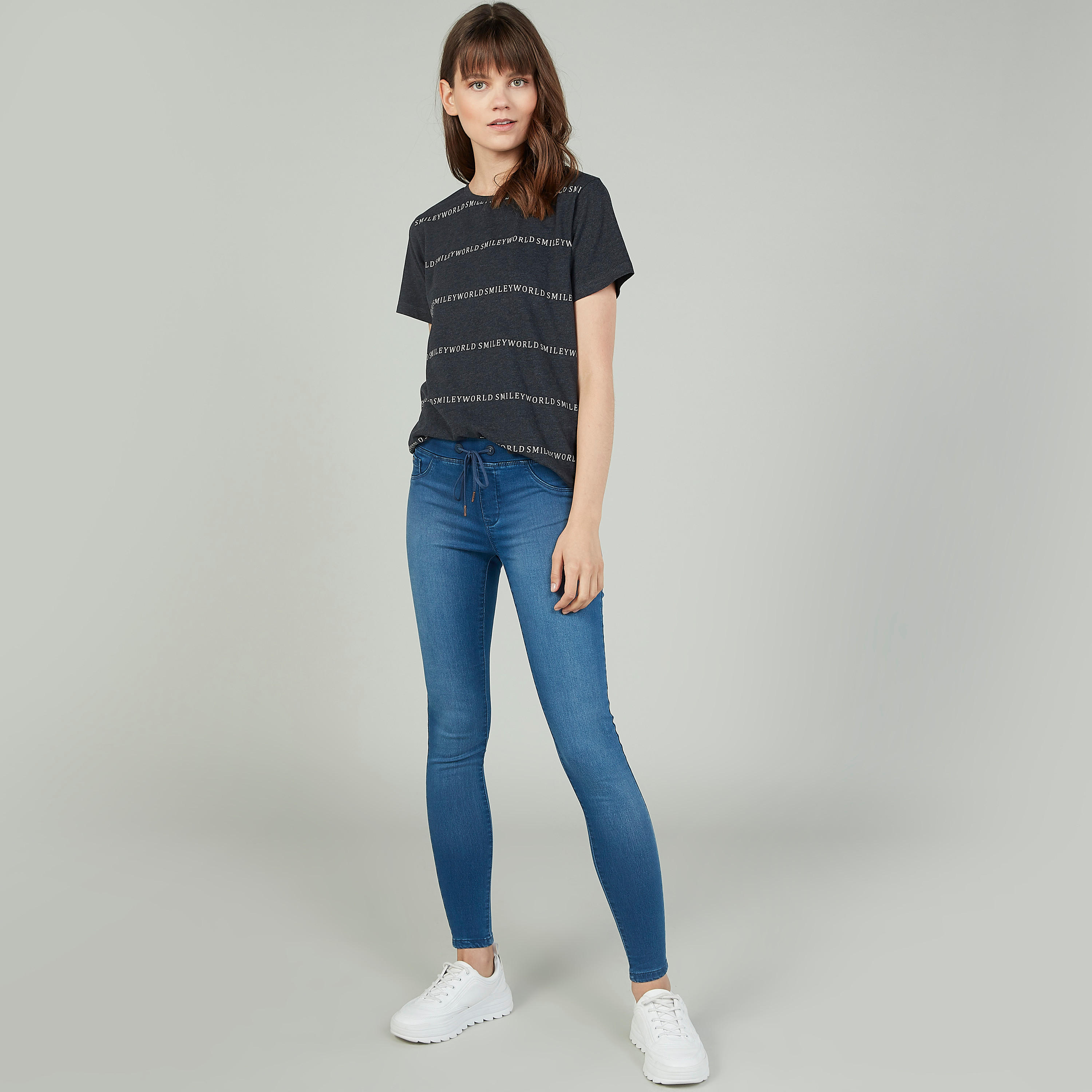 بنطلون جينز ضيّق برباط وجيوب-women-clothing-bottoms-leggings-image-2