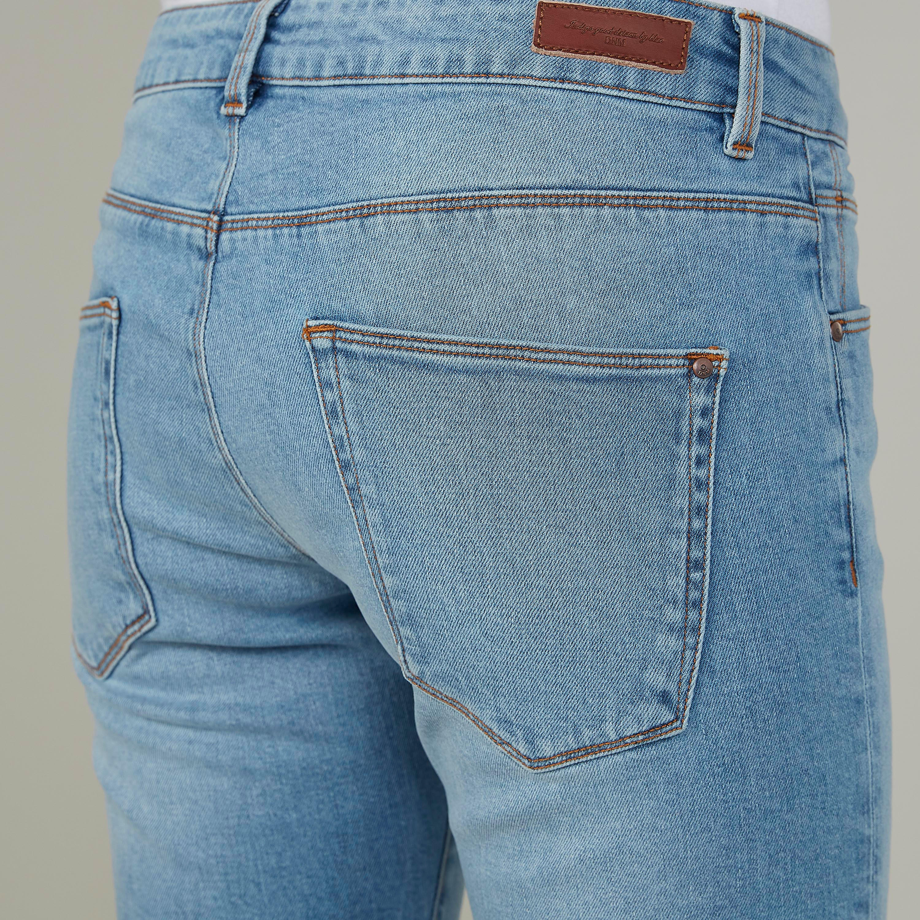 شورت دينم سادة بخصر منخفض بجيوب-women-clothing-bottoms-shorts-image-3