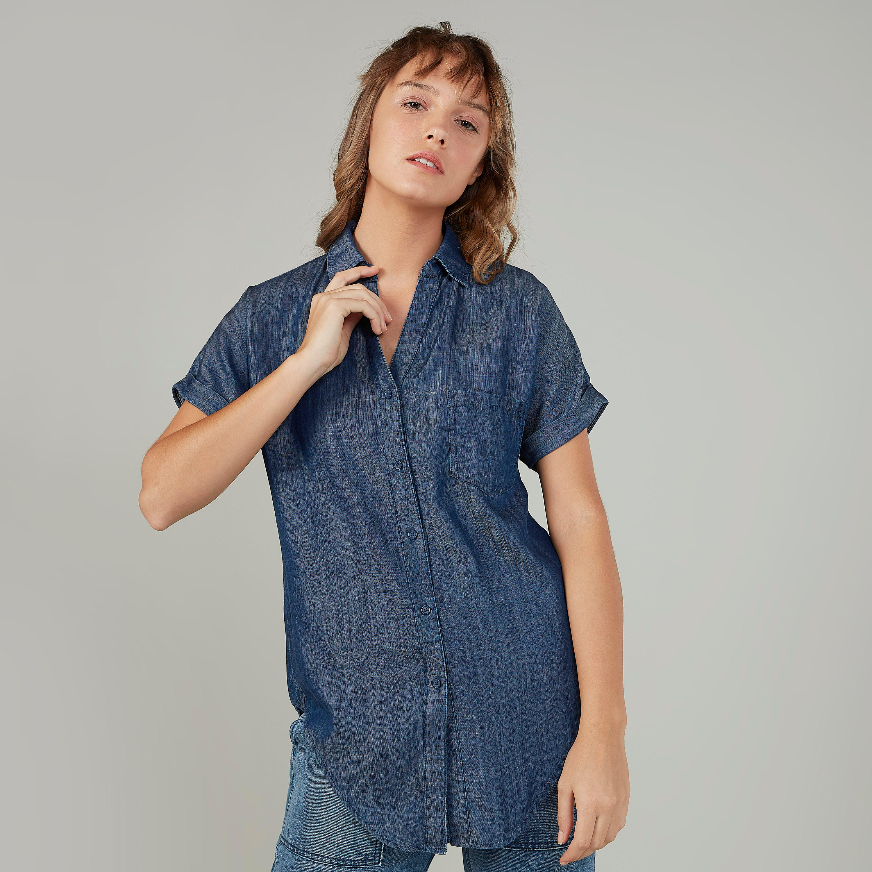 قميص مستدام  دينم سادة بياقة عاديّة وأكمام قصيرة -women-clothing-shirtsandblouses-shirts-image-1