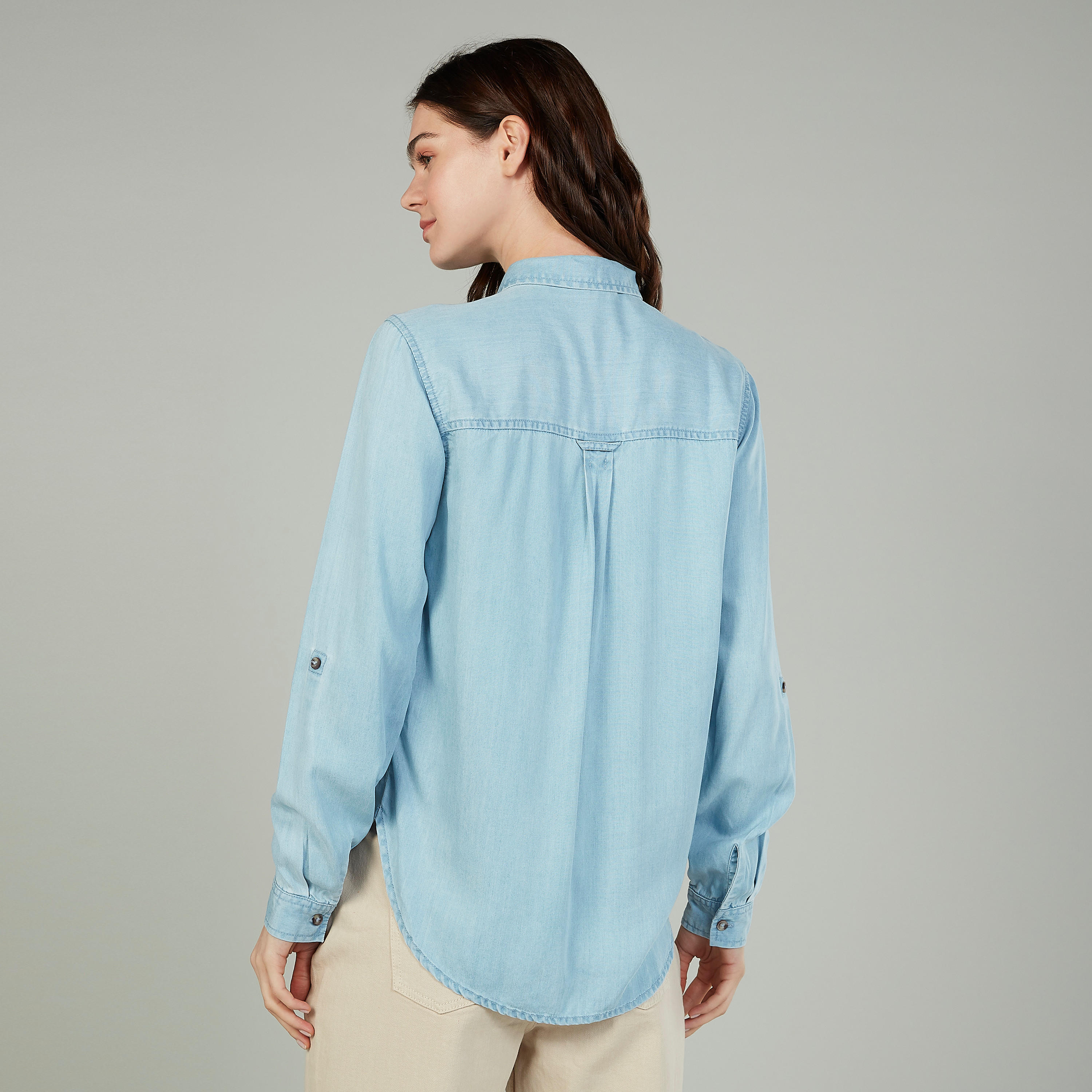 قميص دينم سادة بياقة عاديّة وأكمام طويلة-women-clothing-shirtsandblouses-shirts-image-1