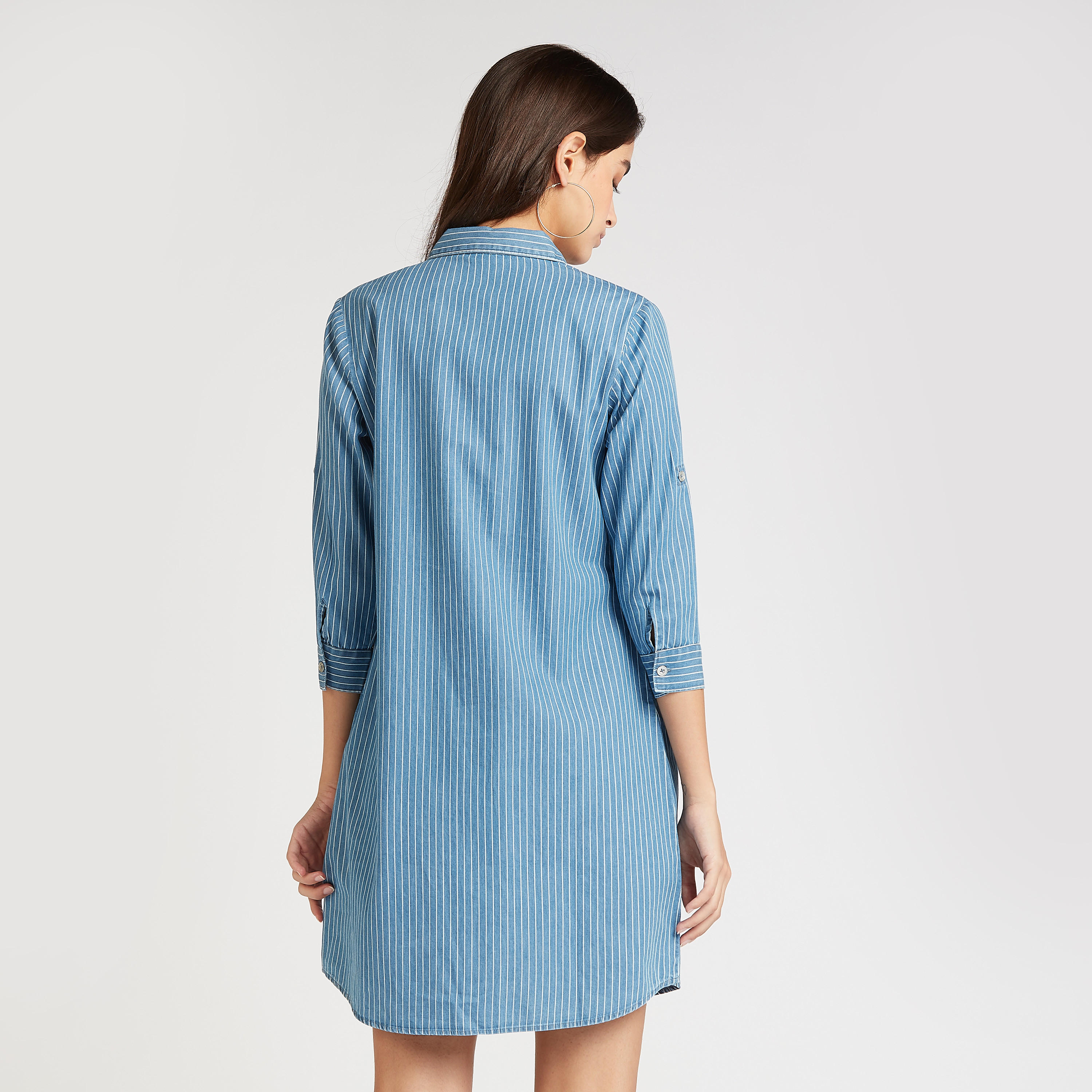 قميص طويل مقلّم بأكمام 3/4 وألسنة تثبيت بأزرار-women-clothing-shirtsandblouses-shirts-image-4