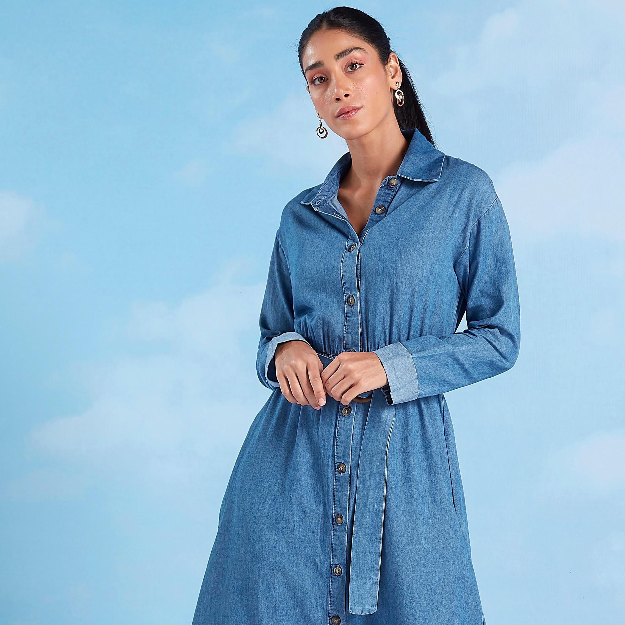 فستان قميص دنيم ميدي بأكمام طويلة وحزام-women-clothing-dresses-image-2