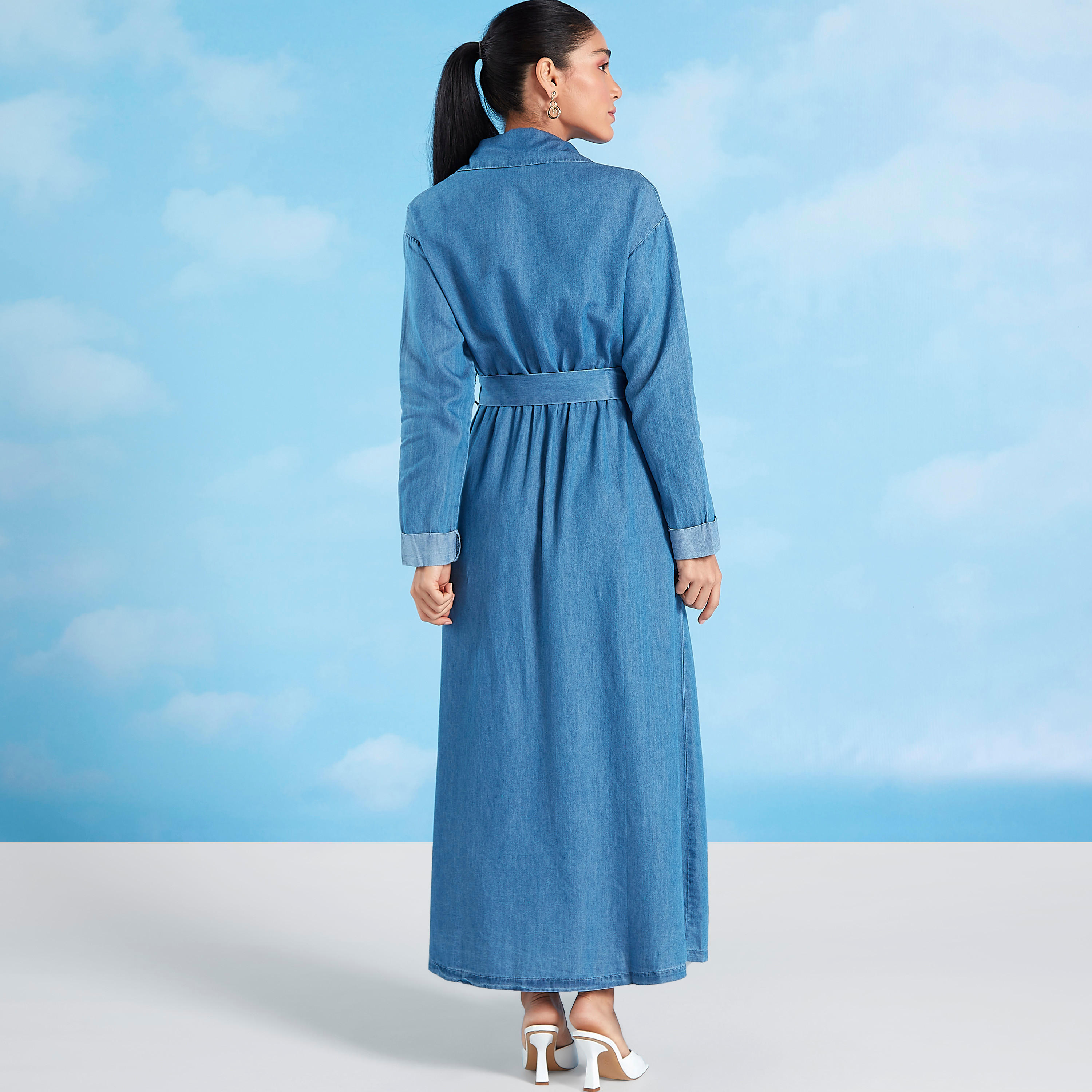 فستان قميص دنيم ميدي بأكمام طويلة وحزام-women-clothing-dresses-image-4