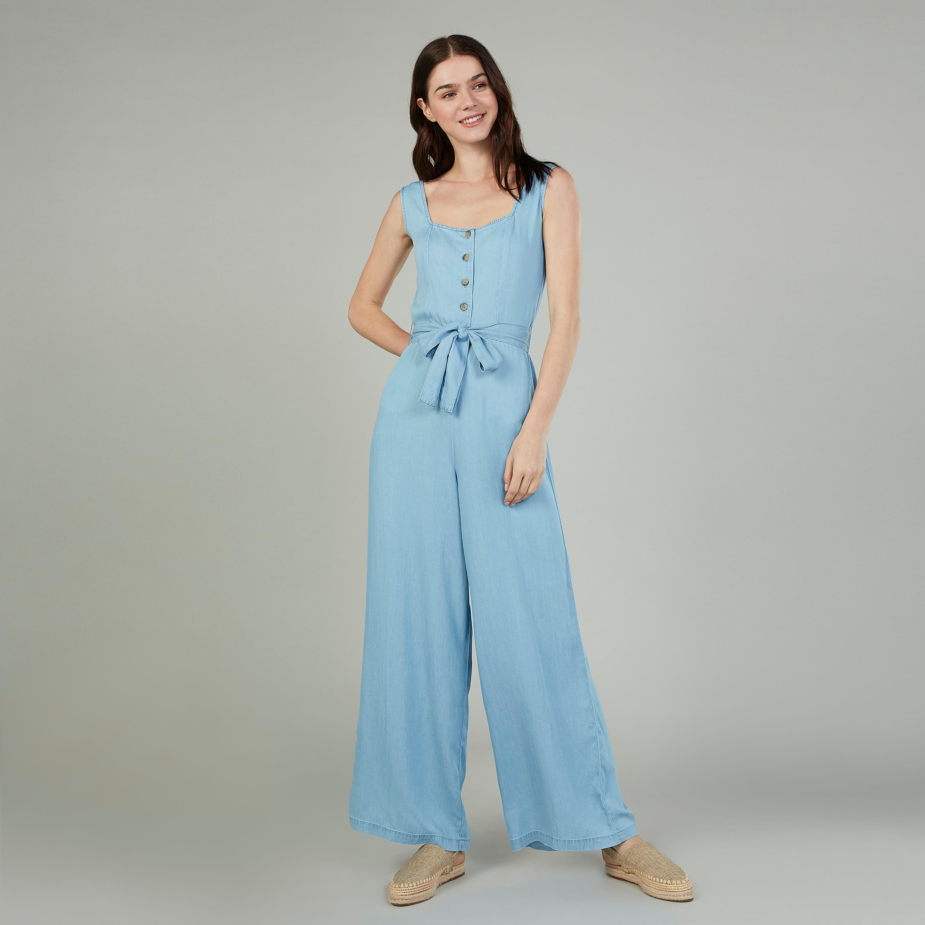 أفرول سادة دون أكمام بأزرار وأربطة-women-clothing-jumpsuits-image-1